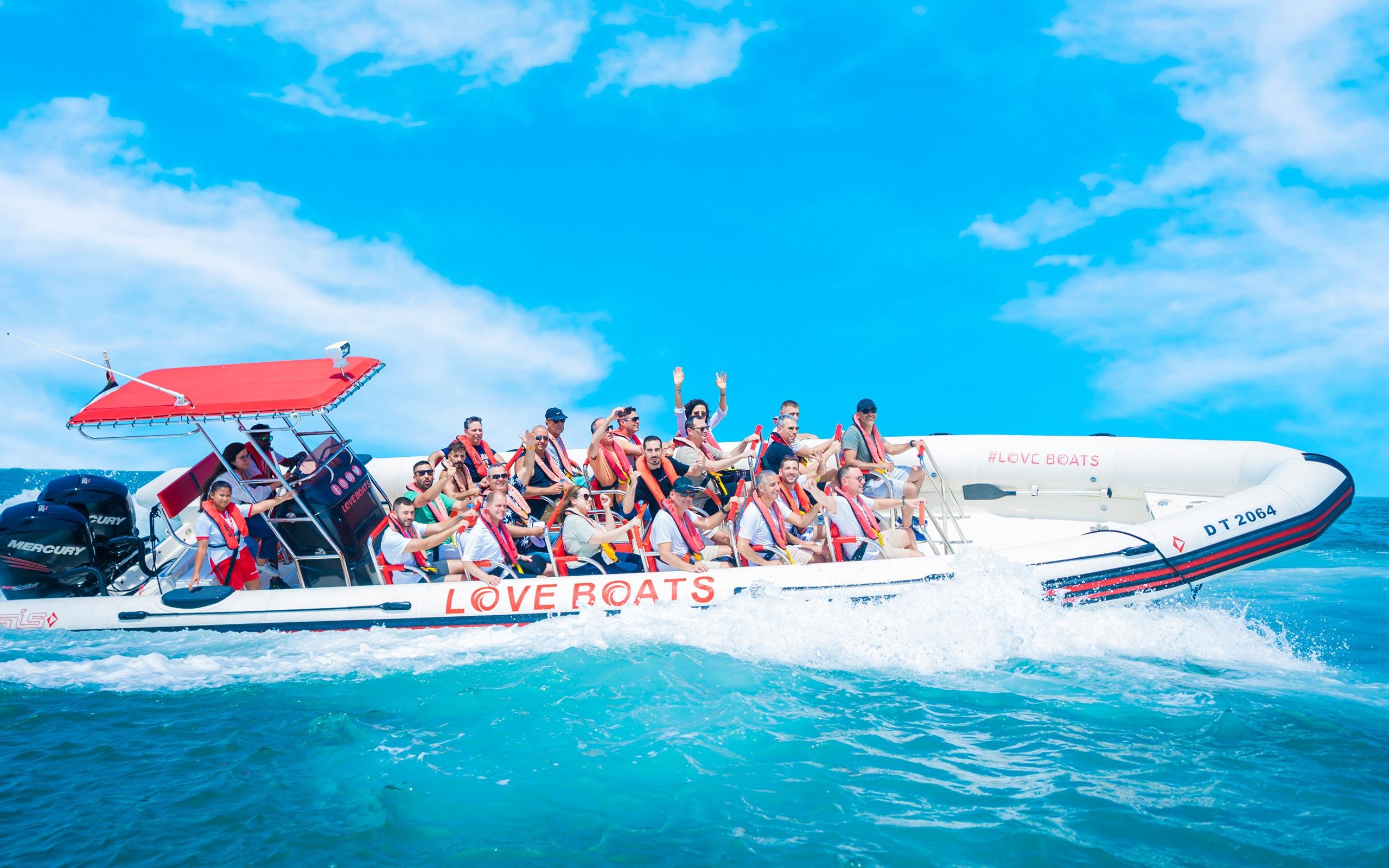 Dubai Speedboat Sightseeing Tour with Live Guide