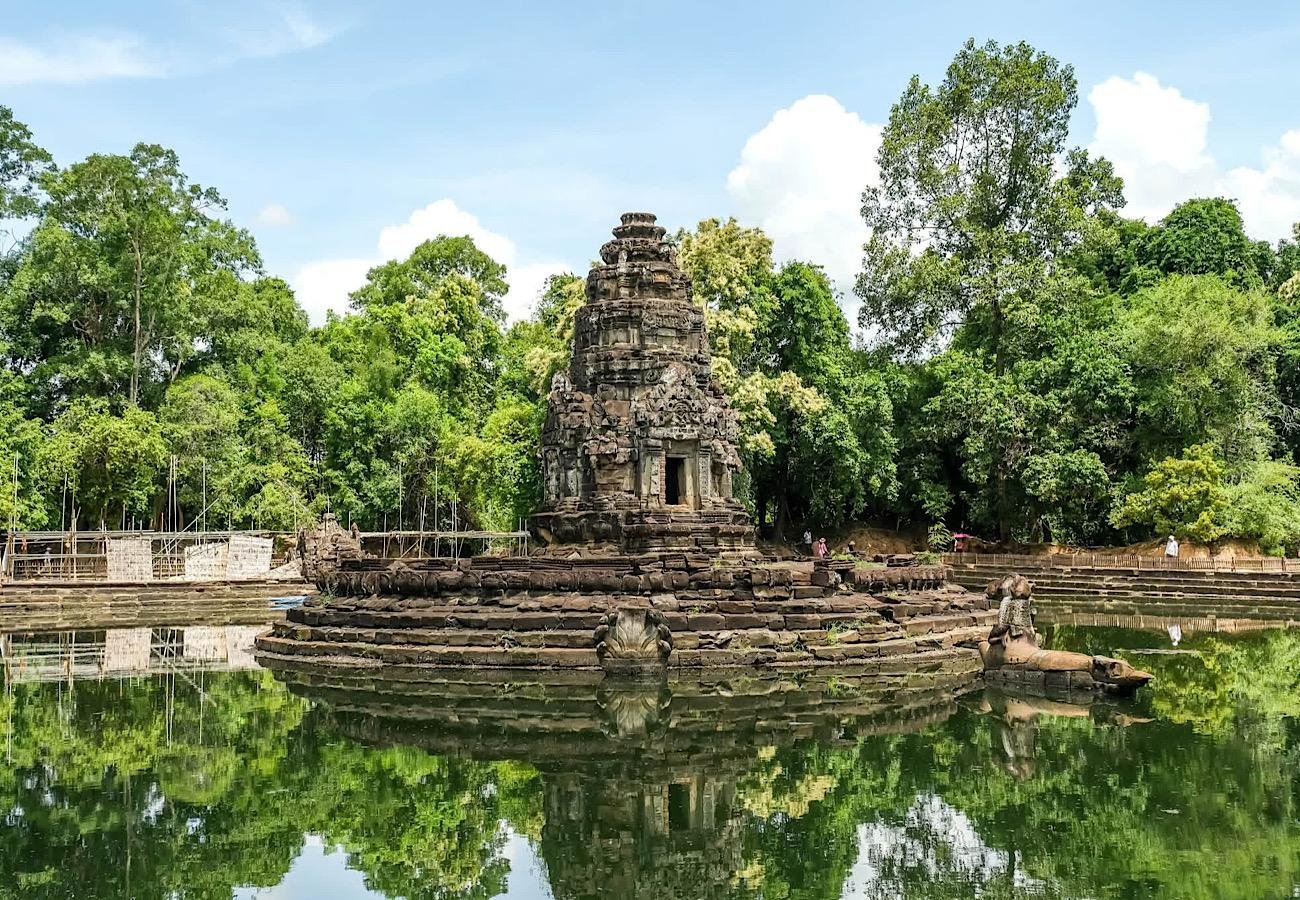 Siem Reap: Grand Circuit Temples & Sunset by Private Tuk-Tuk