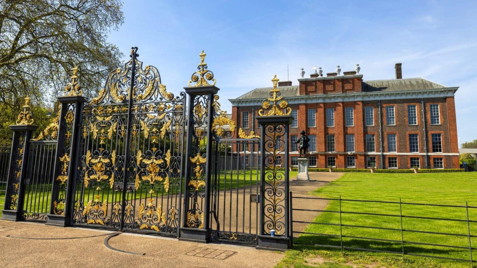 Royal Kensington Guided Walking Tour