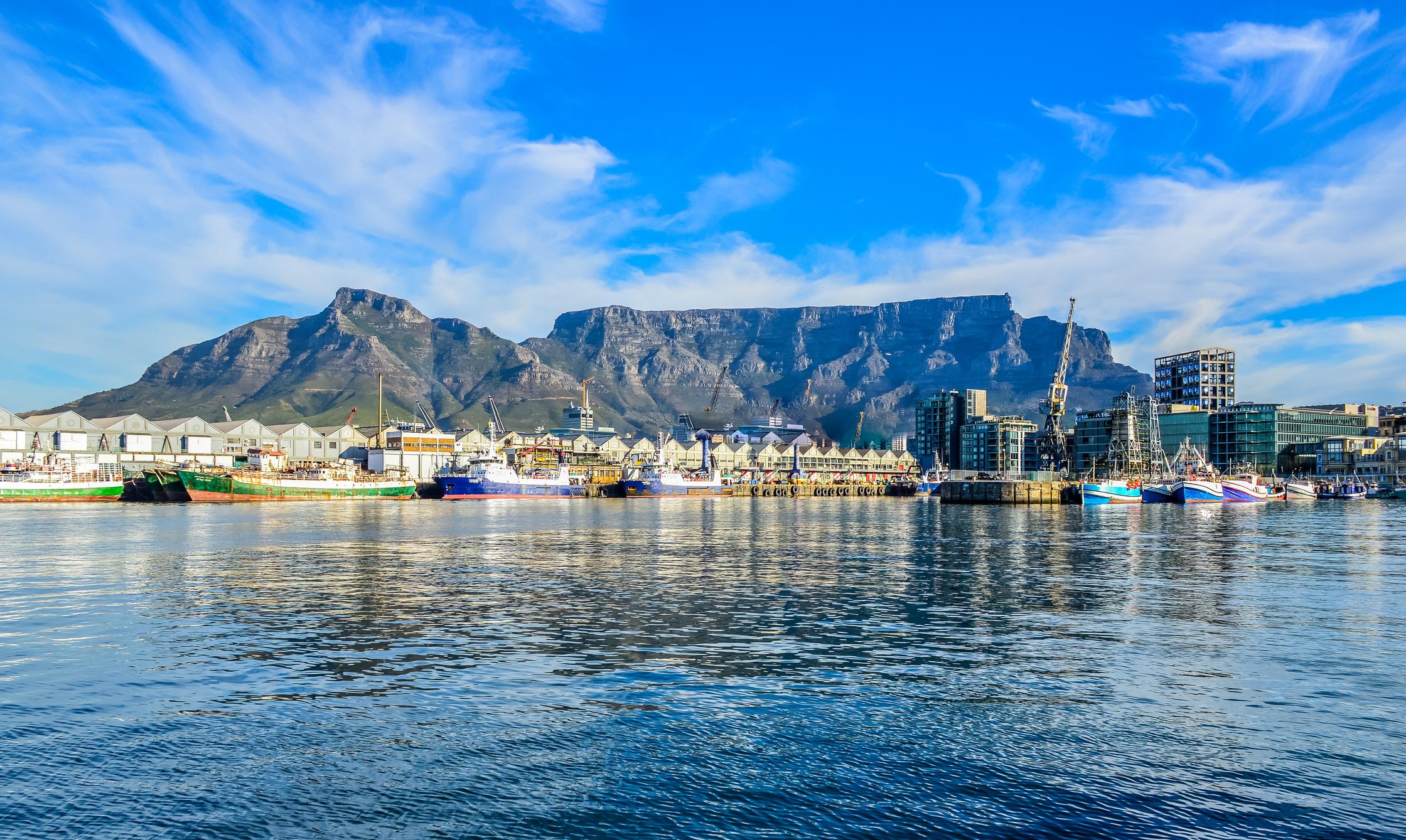 Cape Town Full-Day Tour: Table Mountain, Cape Point & Penguin Colony