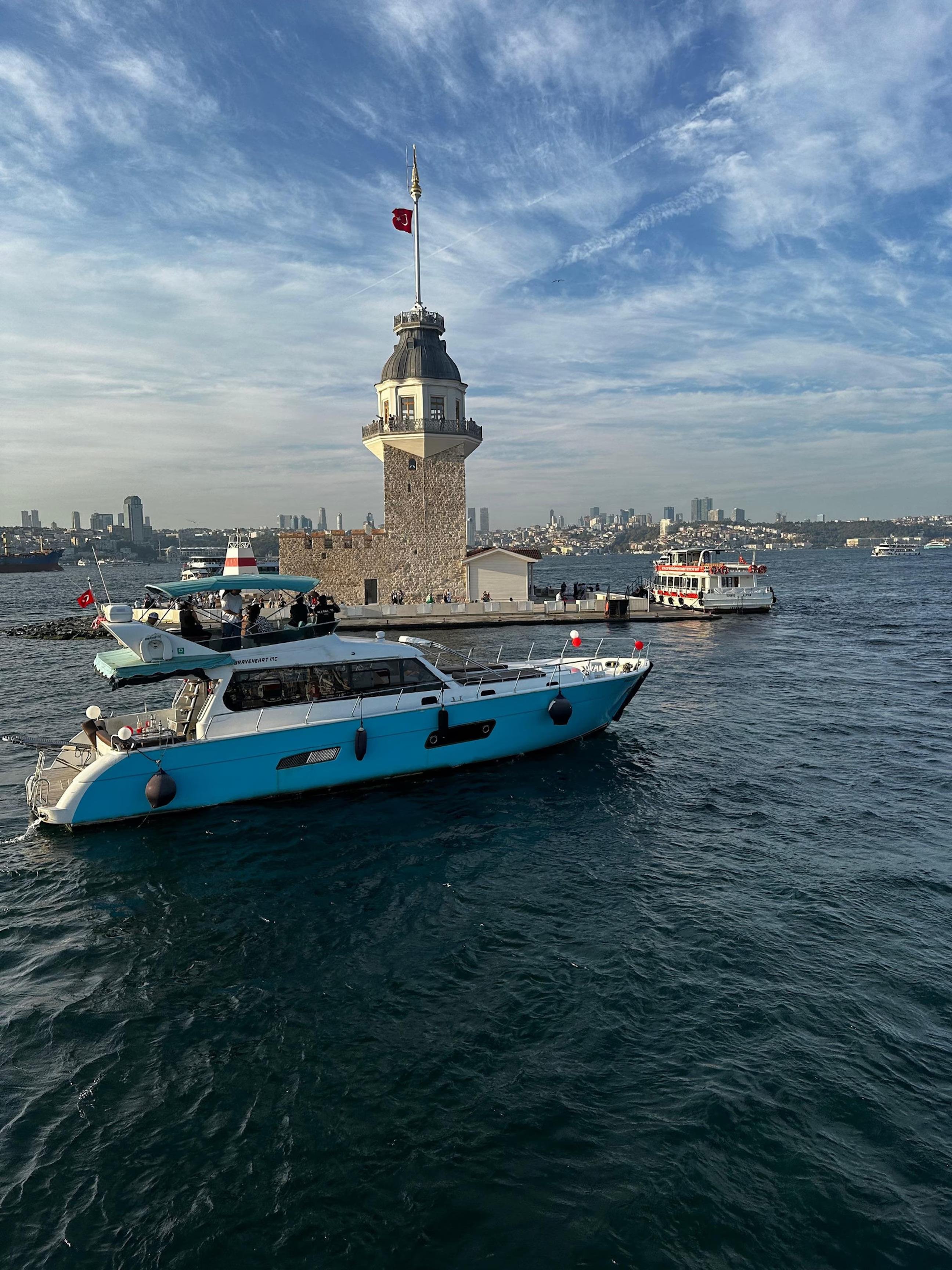 Private Bosphorus Yacht Tour with Maiden's Tower Stop