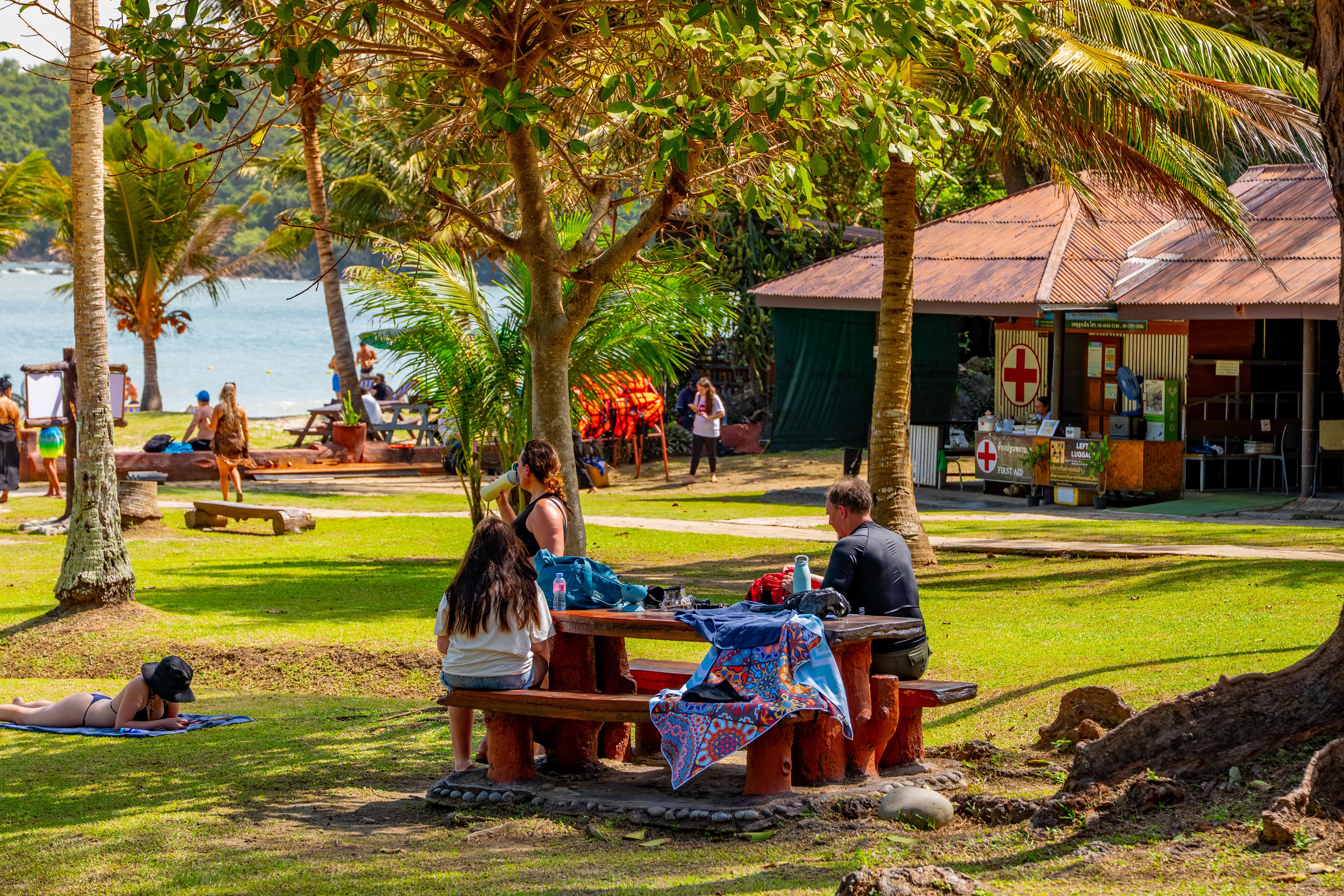 Mu Ko Ang Thong National Park Cruise & Optional Kayaking