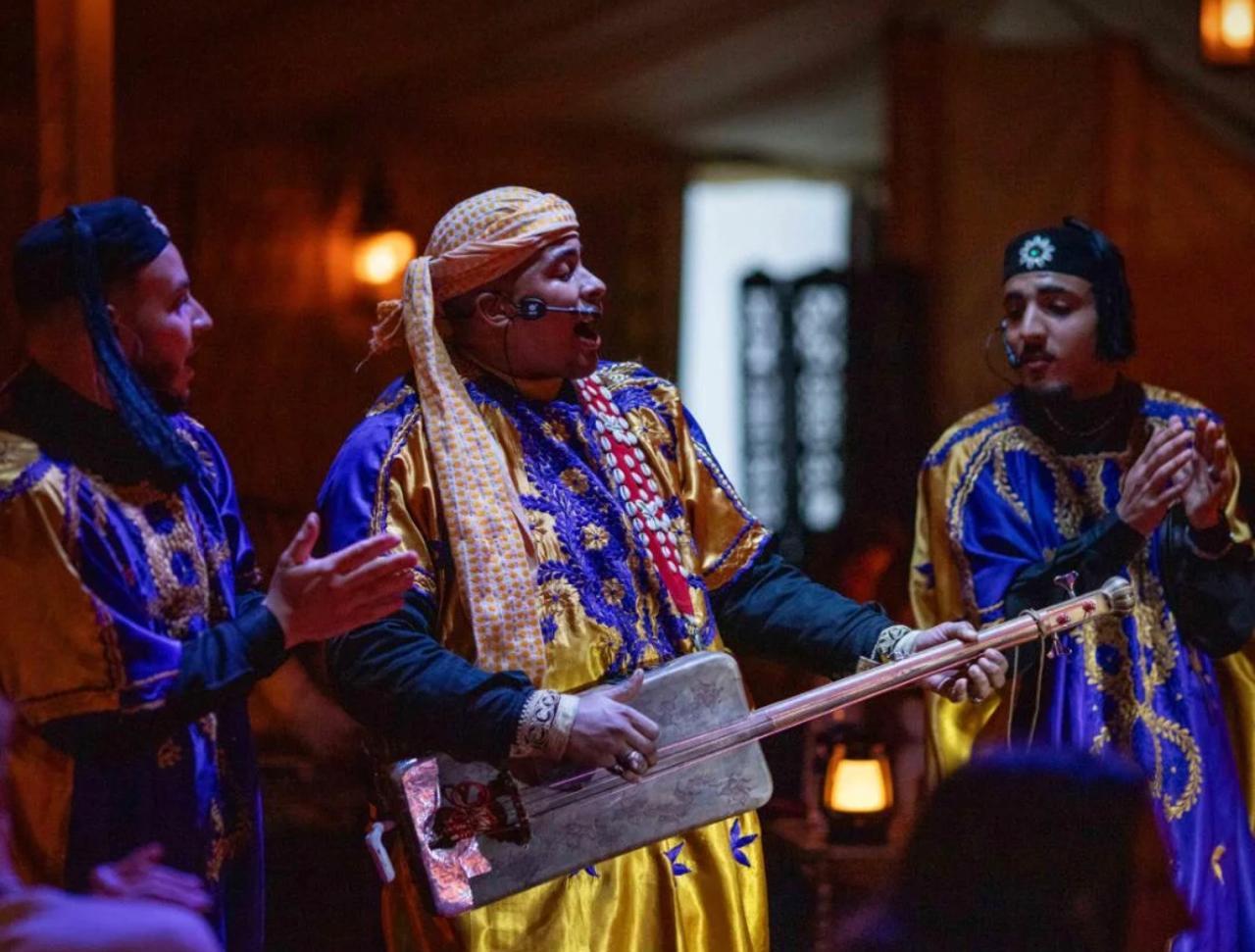 Agafay Desert Overnight: Dinner, Live Show & Stargazing from Marrakech