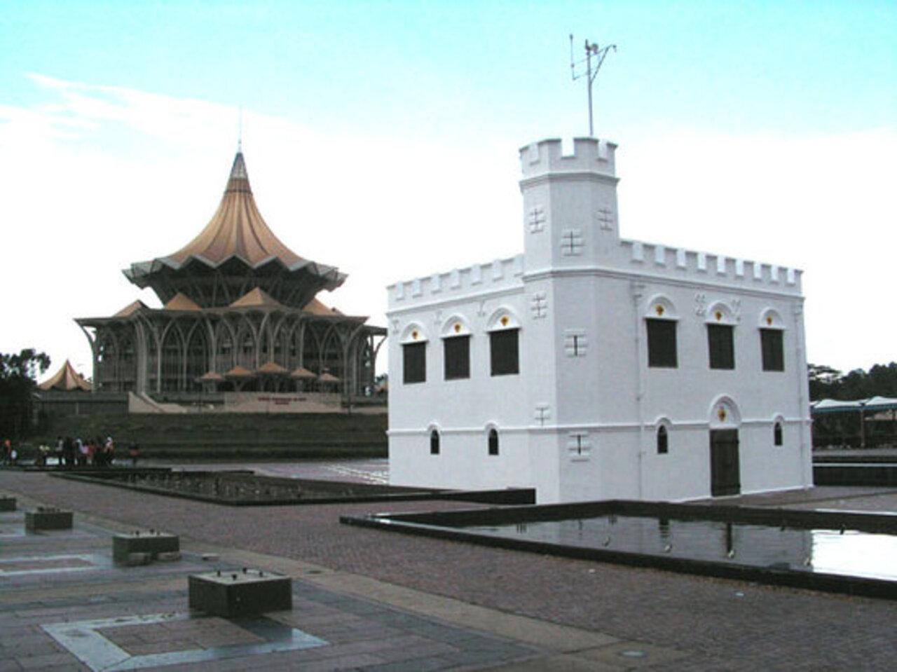 Kuching Heritage & Waterfront Half-Day Tour