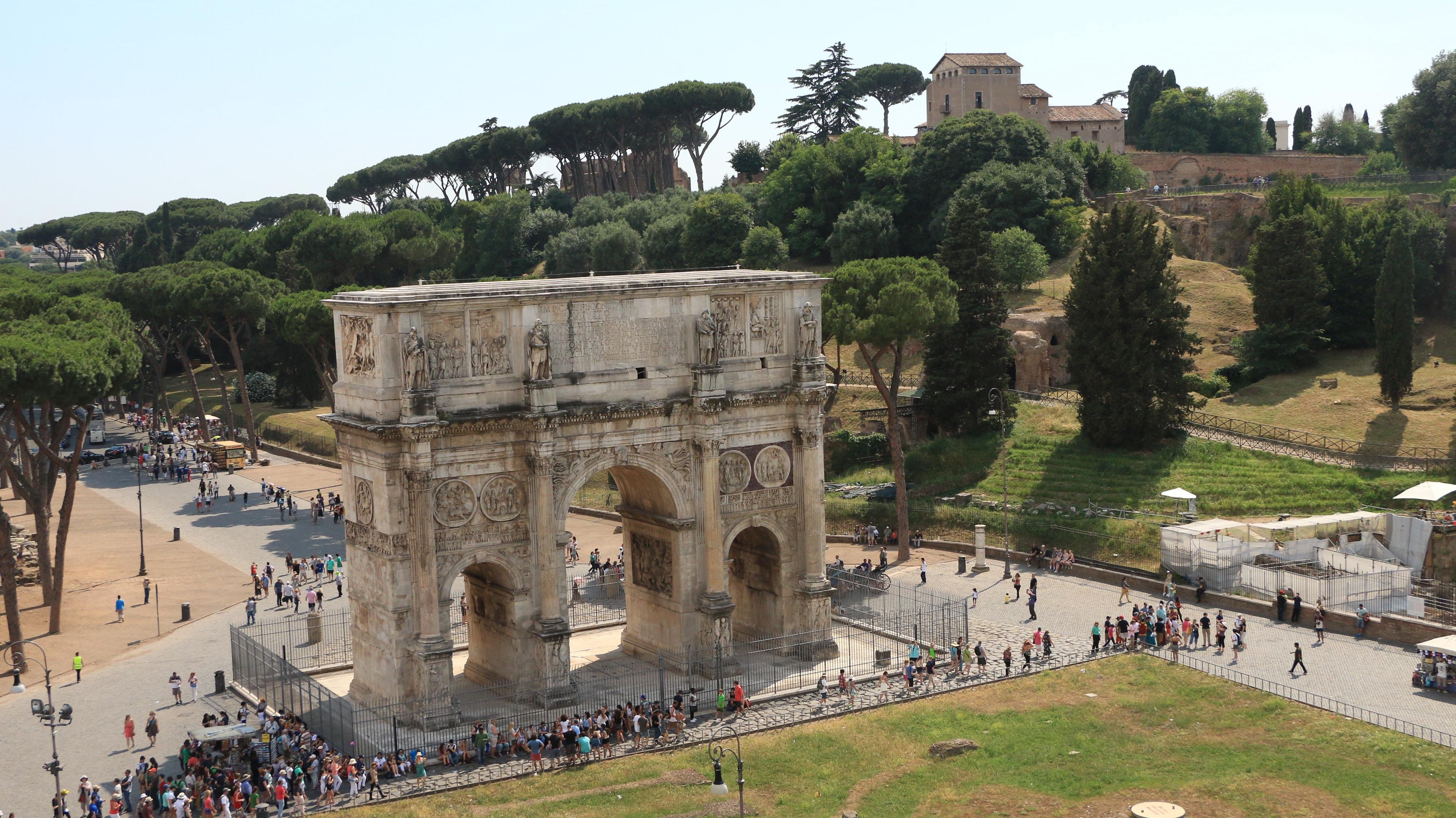 Colosseum Arena Floor, Forum & Palatine Hill Guided Experience
