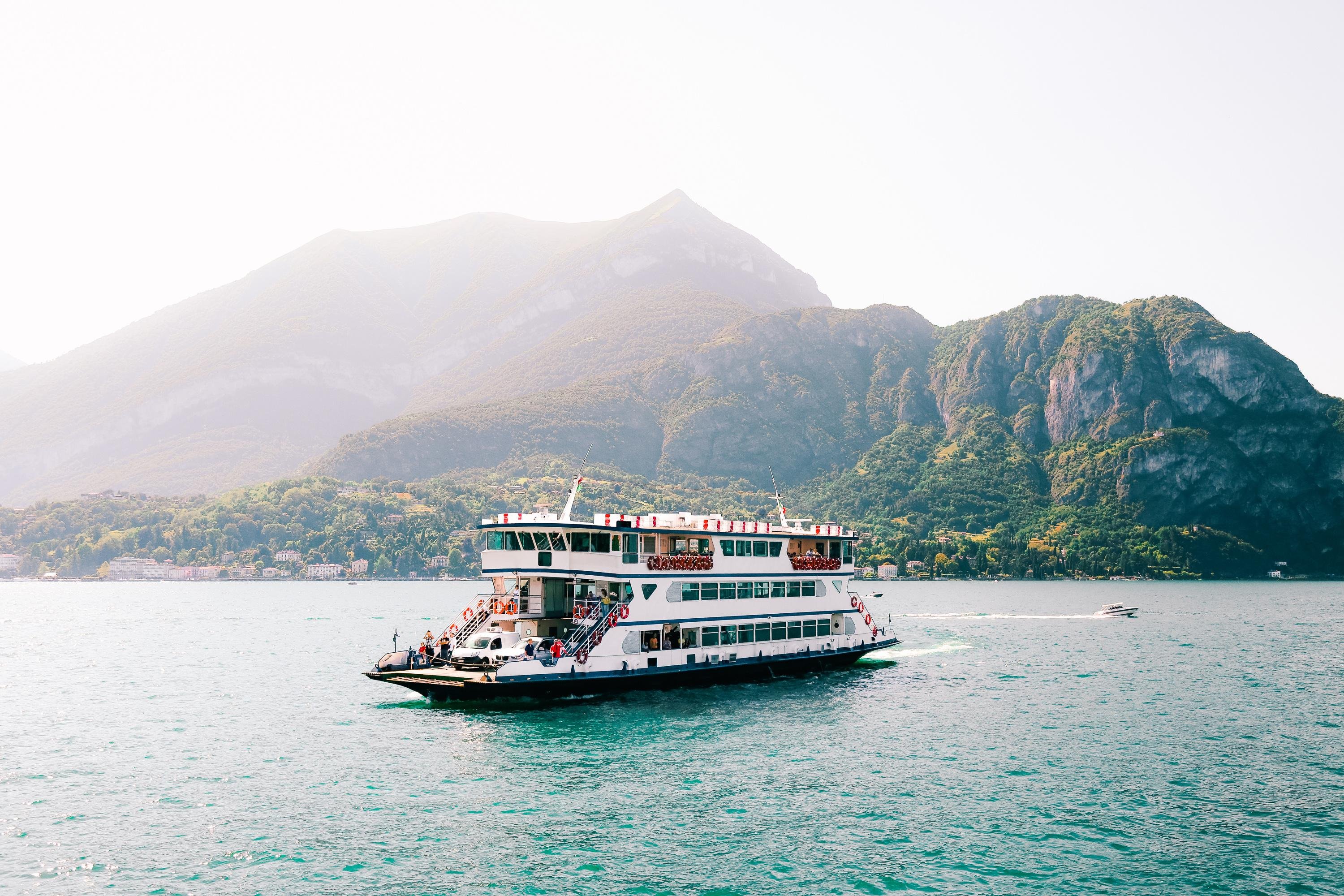 Milan to Lake Como: Small-Group Day Trip with Boat Cruise