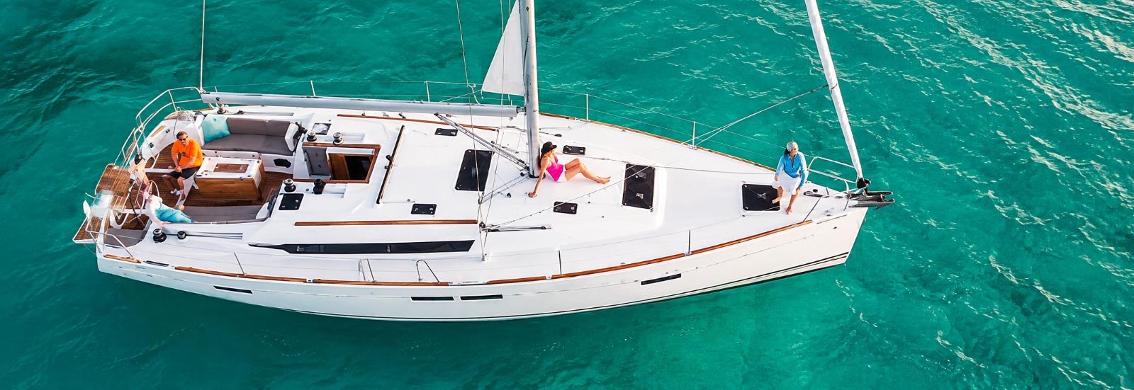 Hersonissos Yacht Cruise with Snorkeling & Meal
