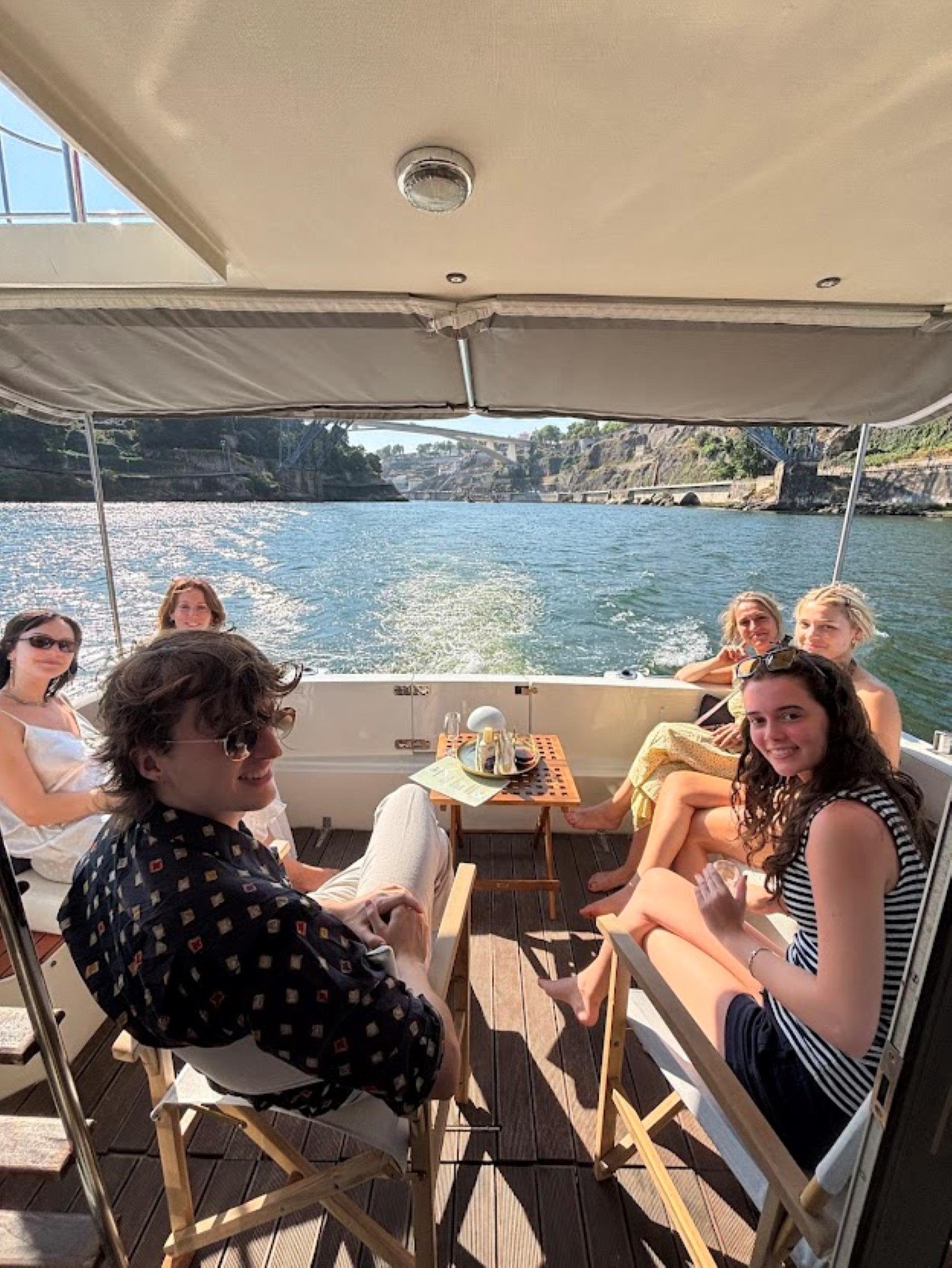 Douro River Cruise with 7 Bridges & Port Wine