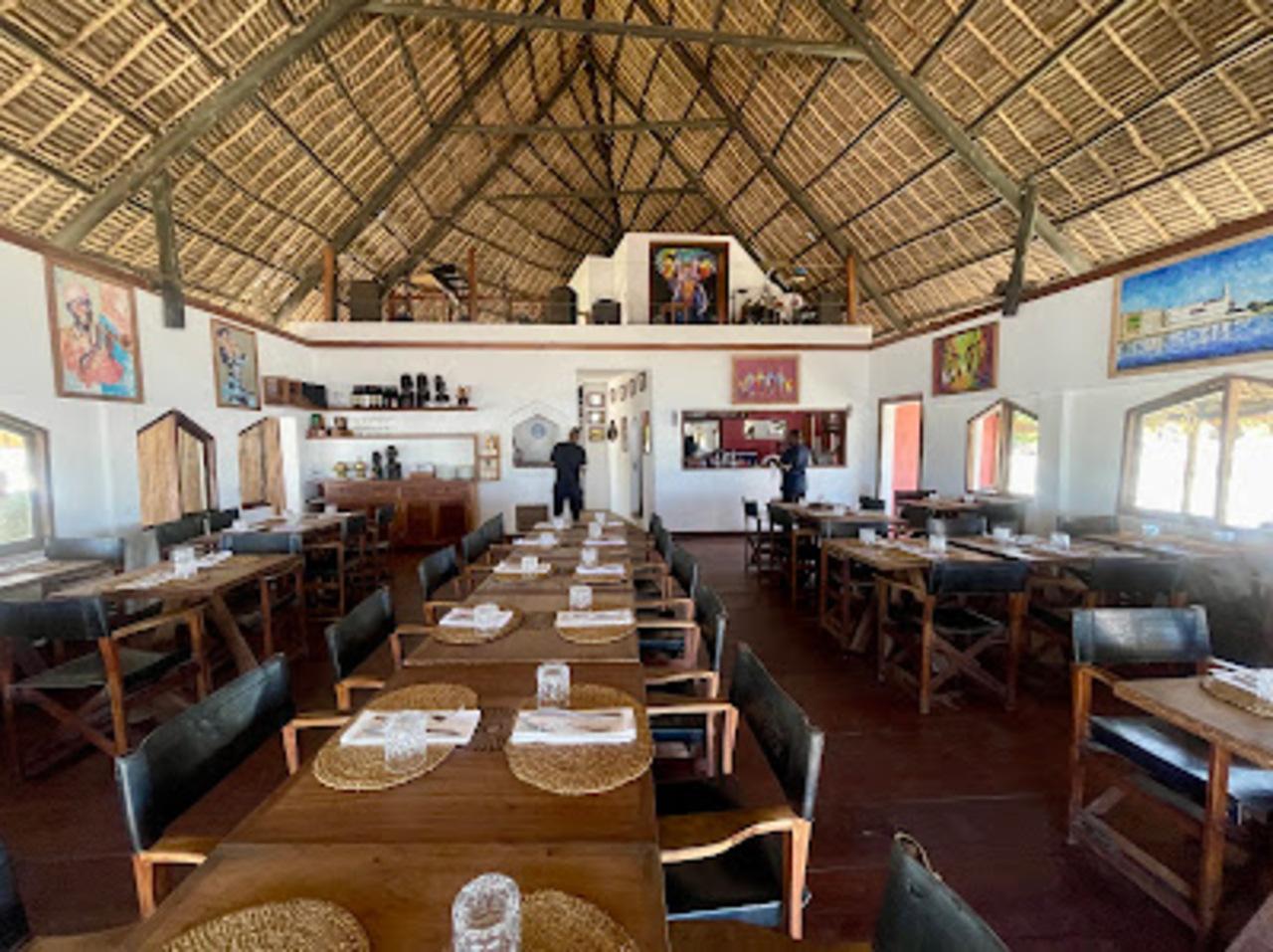 Zanzibar Full-Day: Jozani Forest, Turtle Swim & The Rock Restaurant