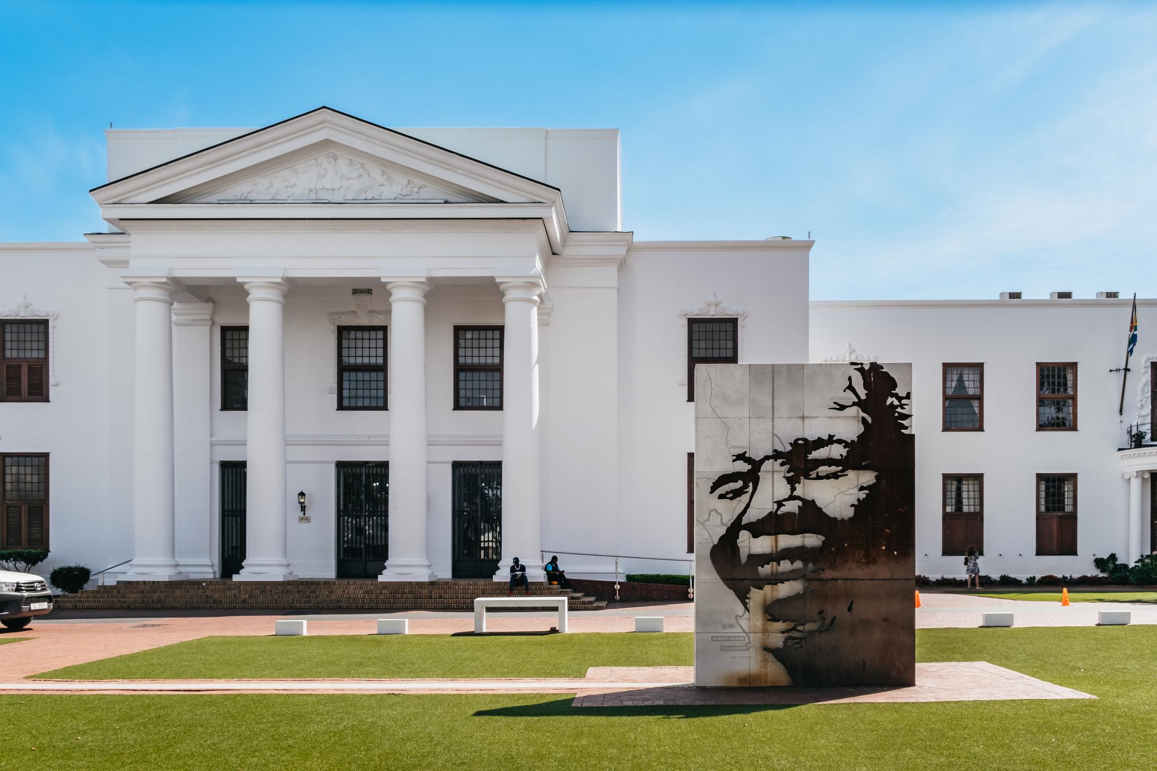 Cape Town: Three-Region Wine Tour – Stellenbosch, Franschhoek & Paarl