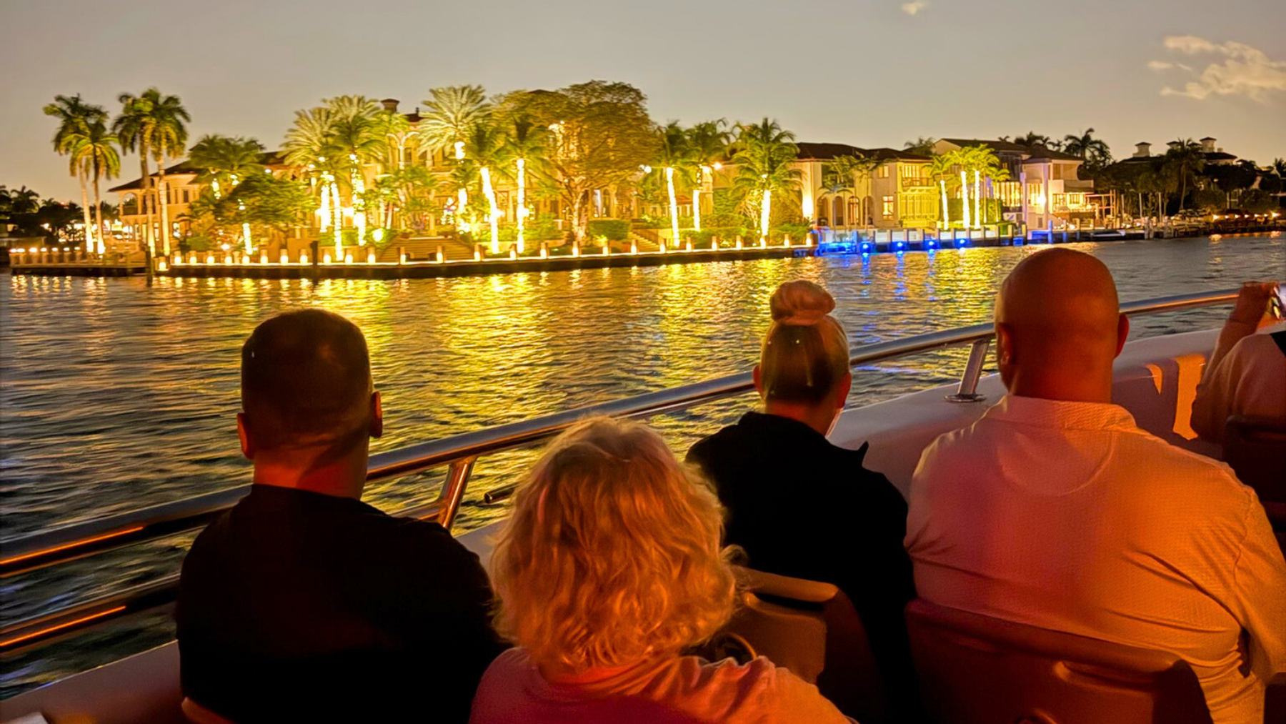 Fort Lauderdale Holiday Mansion Lights Boat Tour