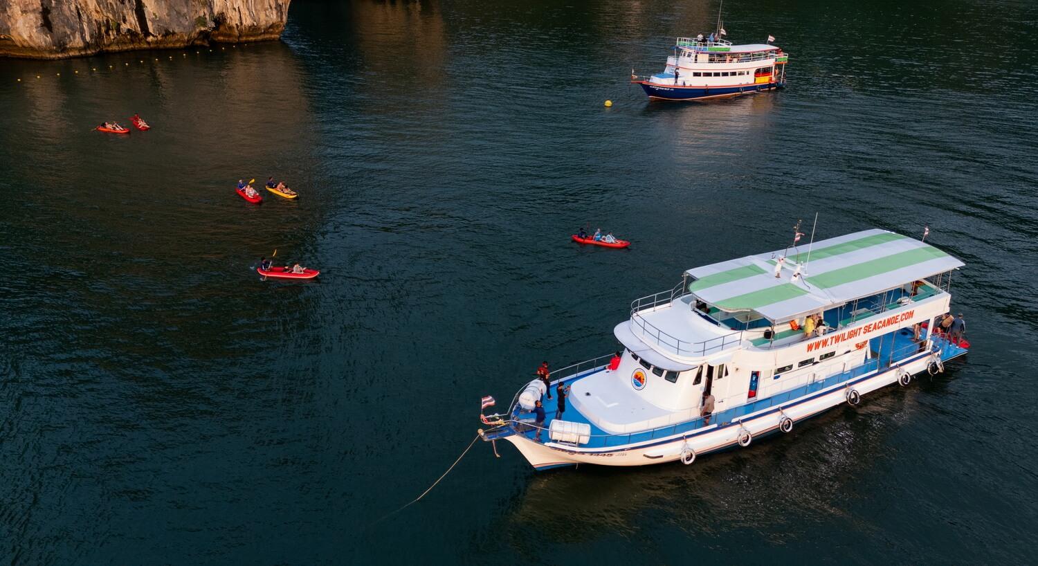 Khao Lak: Twilight Sea Canoe & Bioluminescent Plankton Night Tour