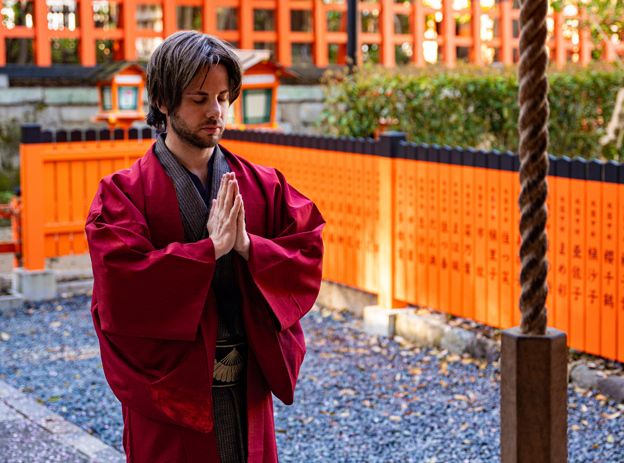 Kyoto: Vestimenta Tradicional com Kimono e Sessão de Fotos Privada