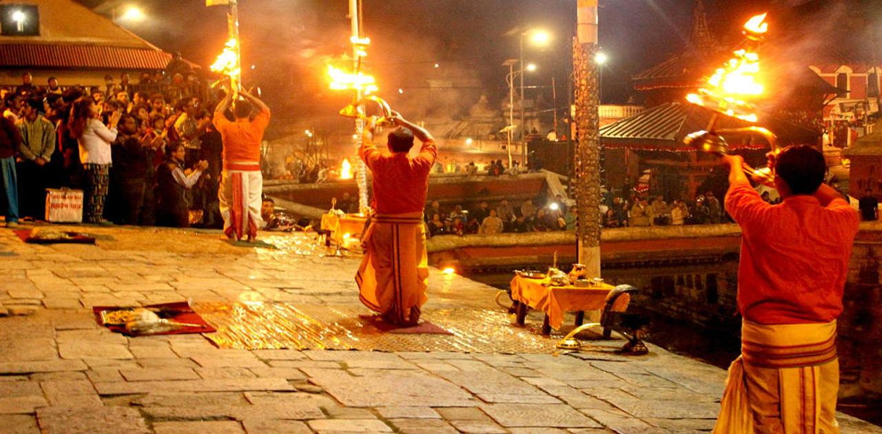 Kathmandu: Pashupatinath Evening Aarti Ceremony Tour
