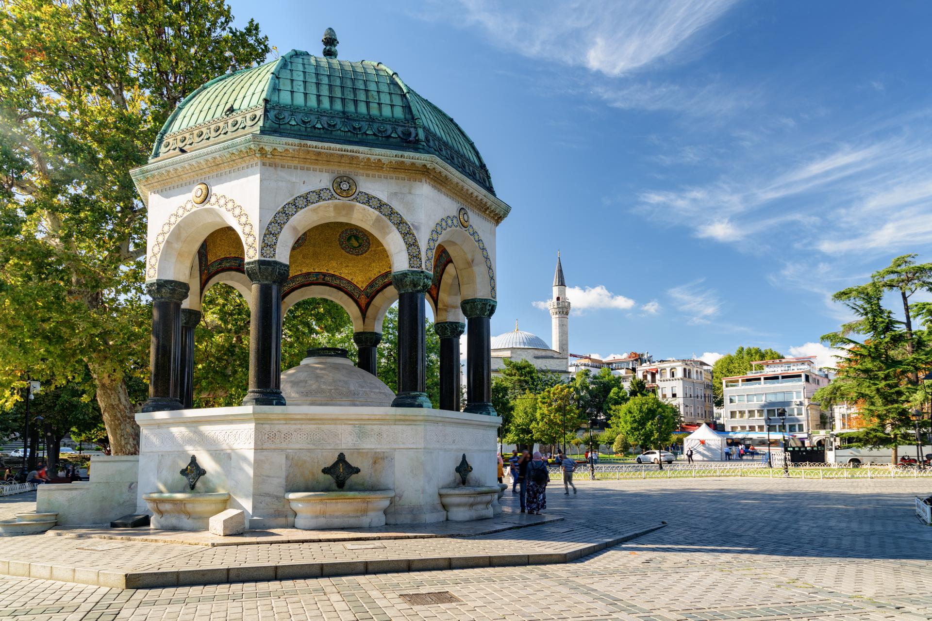 Private Ottoman Heritage Tour: Topkapi, Blue Mosque & Grand Bazaar