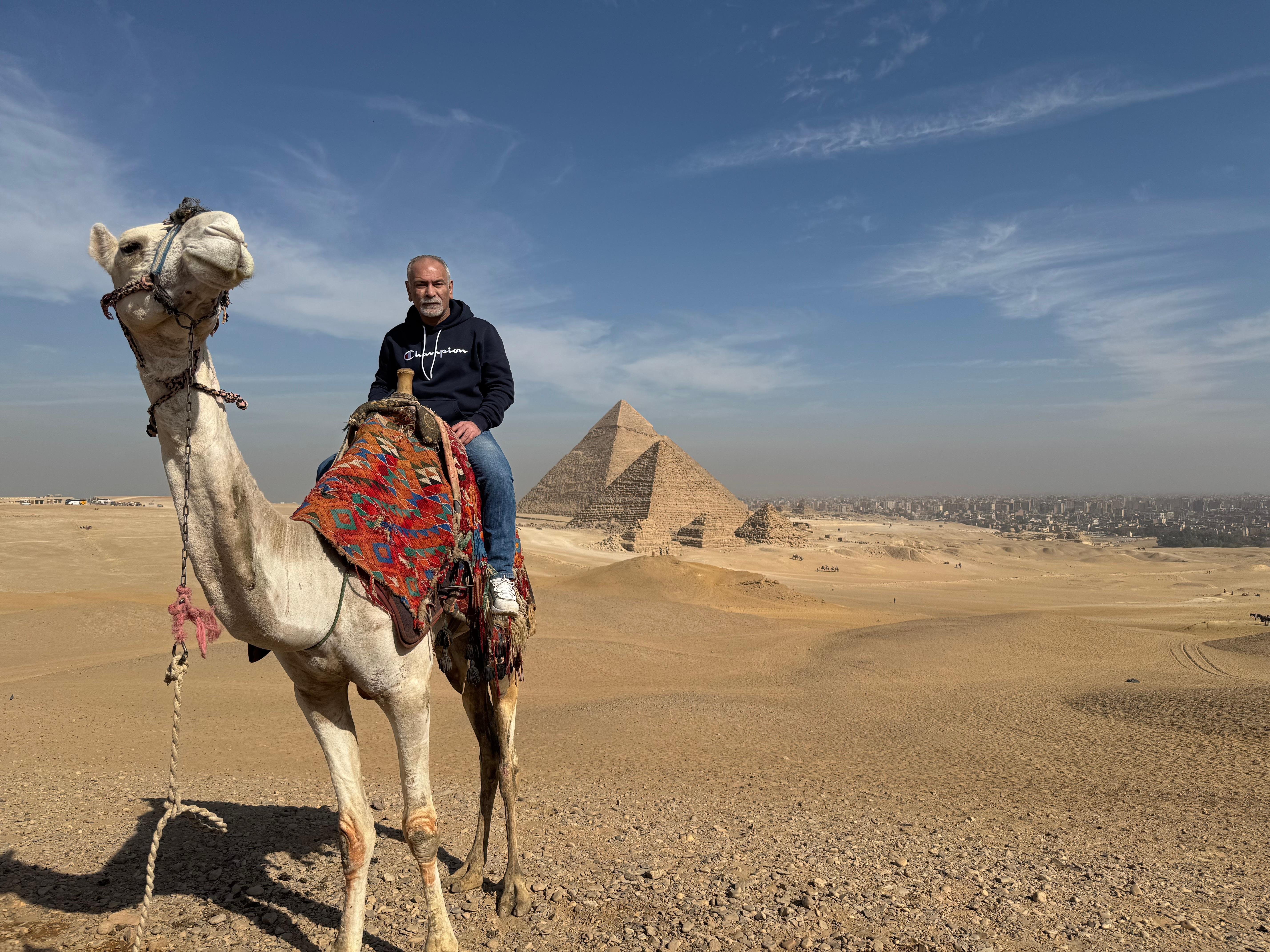 Private Giza Pyramids & Grand Egyptian Museum Day Trip from Hurghada