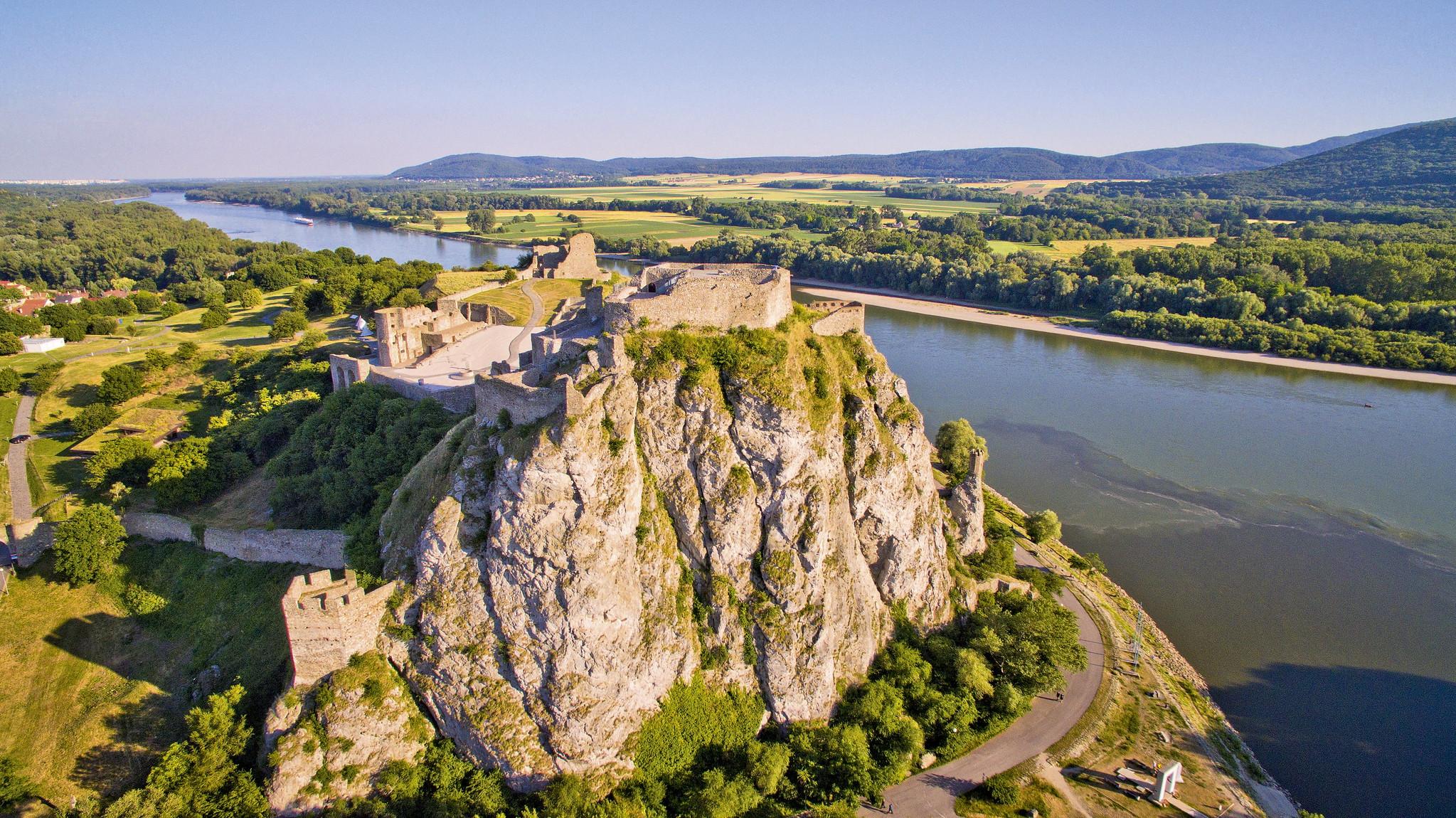 Private Devin Castle & Wine Tasting Tour