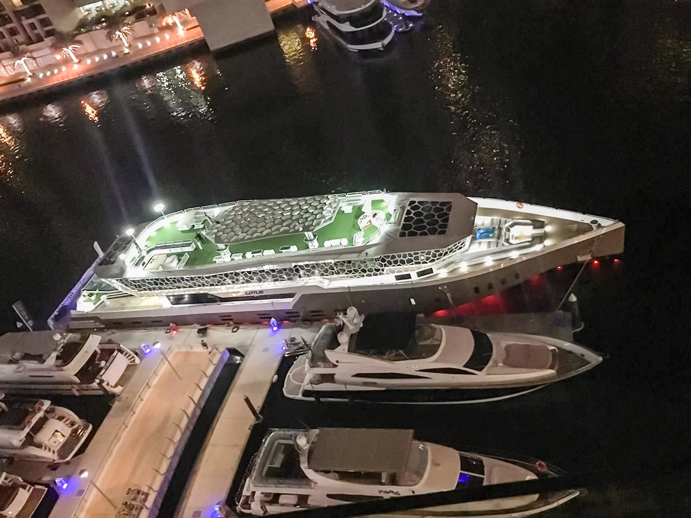 Dubai Mega Yacht Dinner Cruise with Buffet