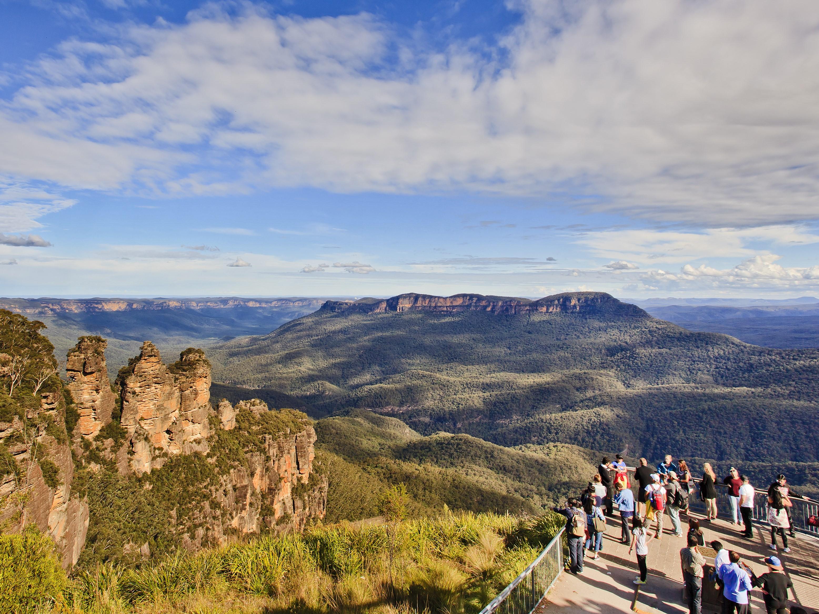 Blue Mountains UNESCO Site Tour with Zoo & Harbour Ferry