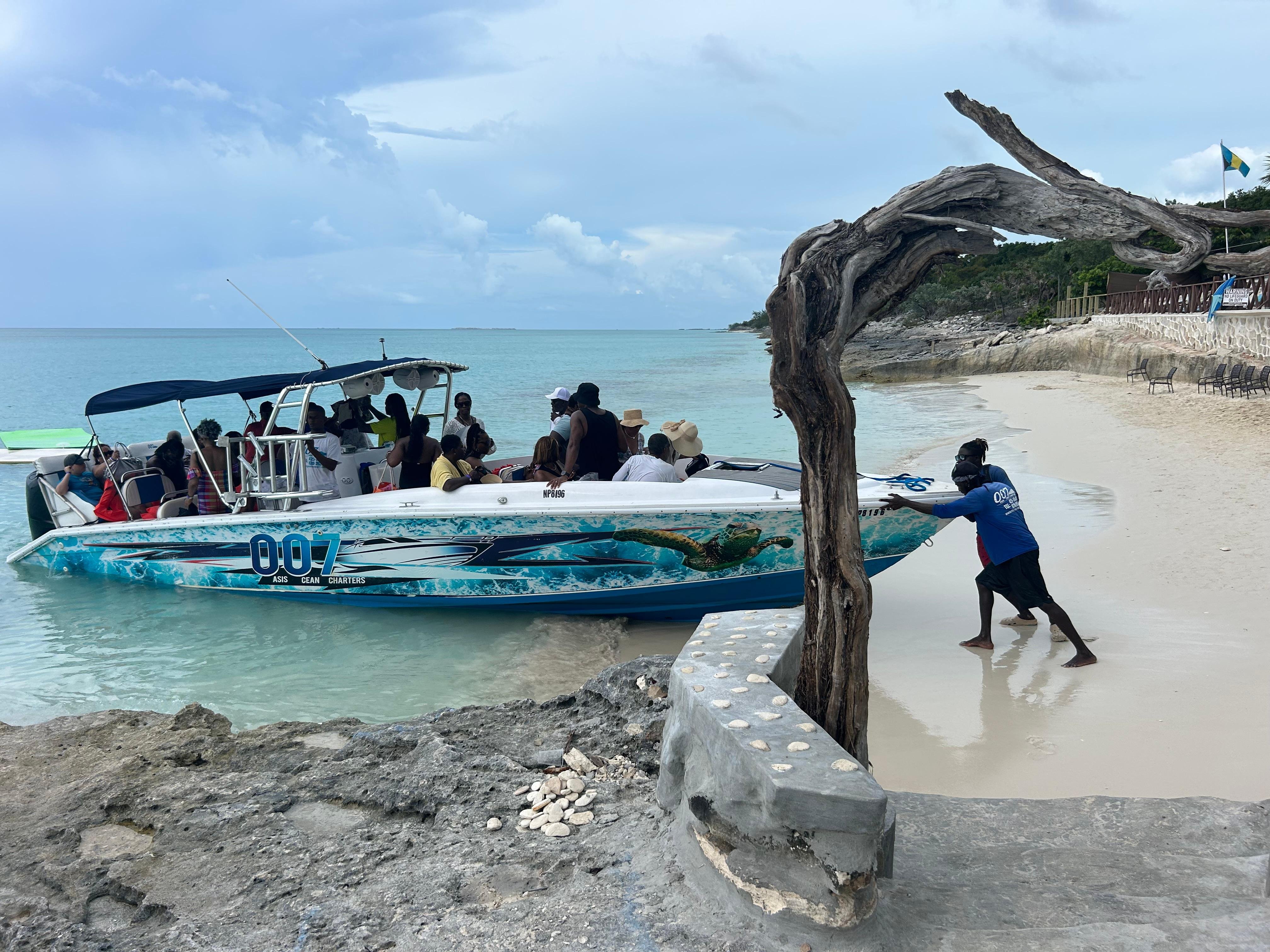 Nassau Powerboat Adventure: Snorkeling, Green Cay Turtles & Private Beach Club