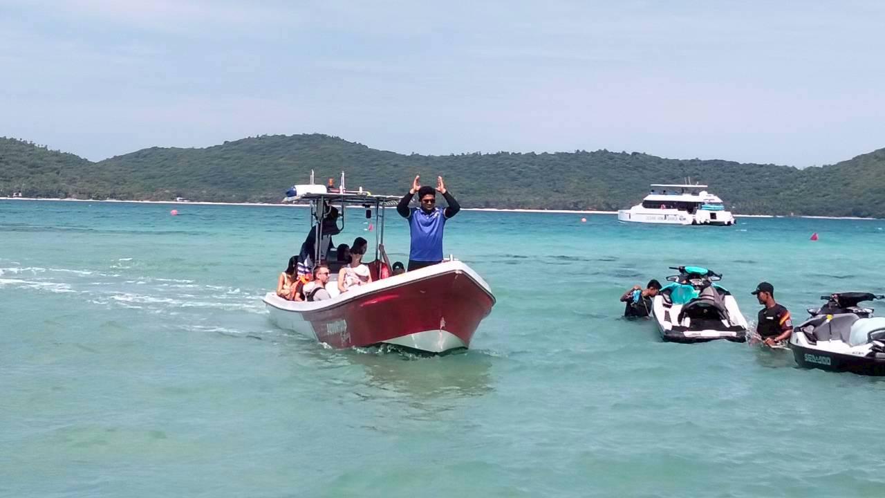Koh Samui Catamaran Cruise: Pig Island & Koh Tan Snorkeling