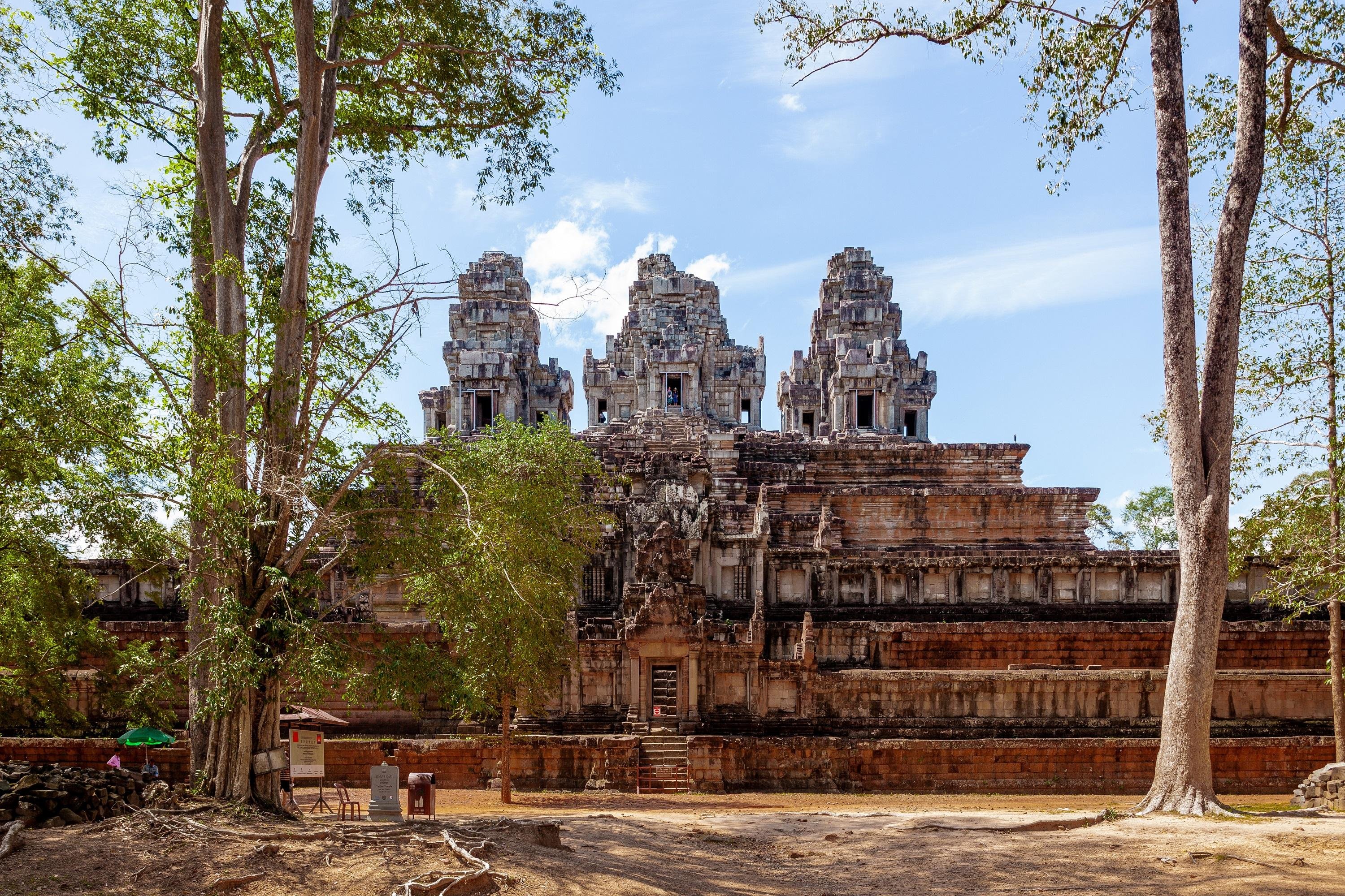 Angkor Wat Private Temple Discovery Tour