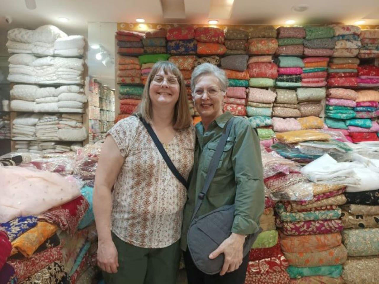 Delhi Insider’s Shopping & Heritage Day Tour