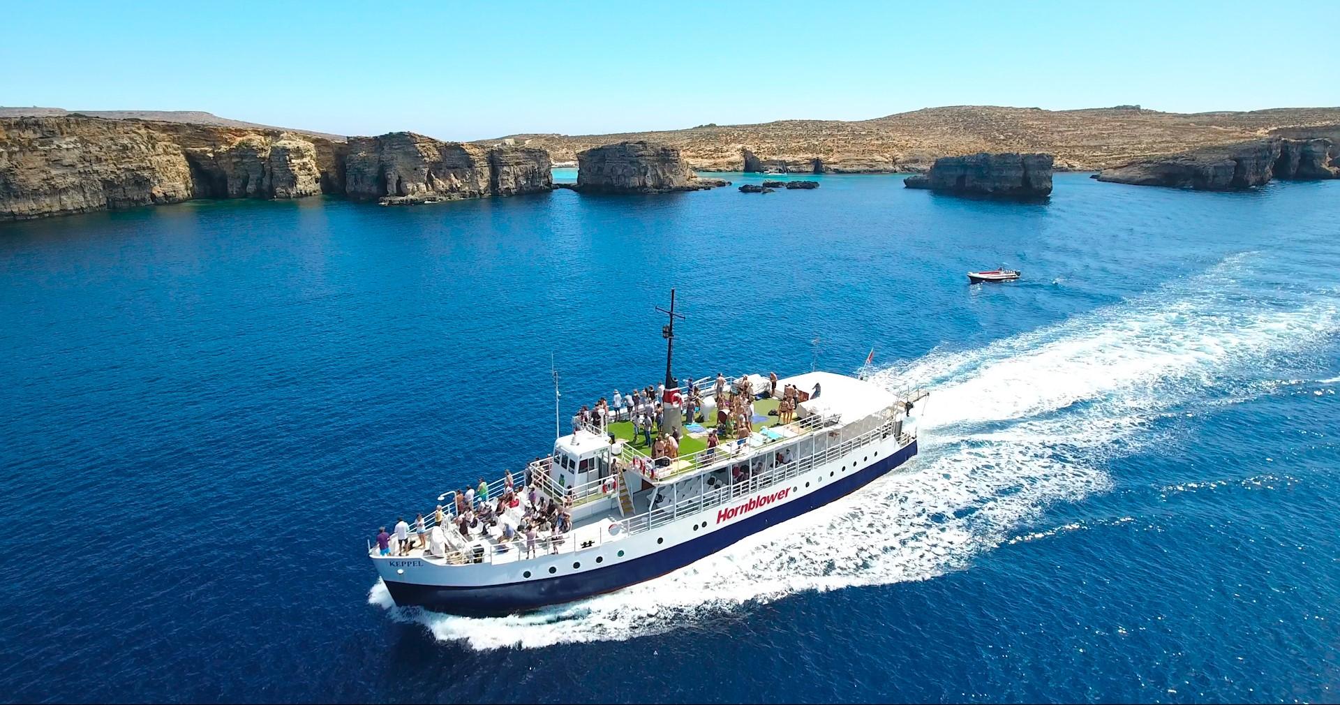 Full-Day Comino Blue Lagoon, Gozo, and Sea Caves Boat Cruise