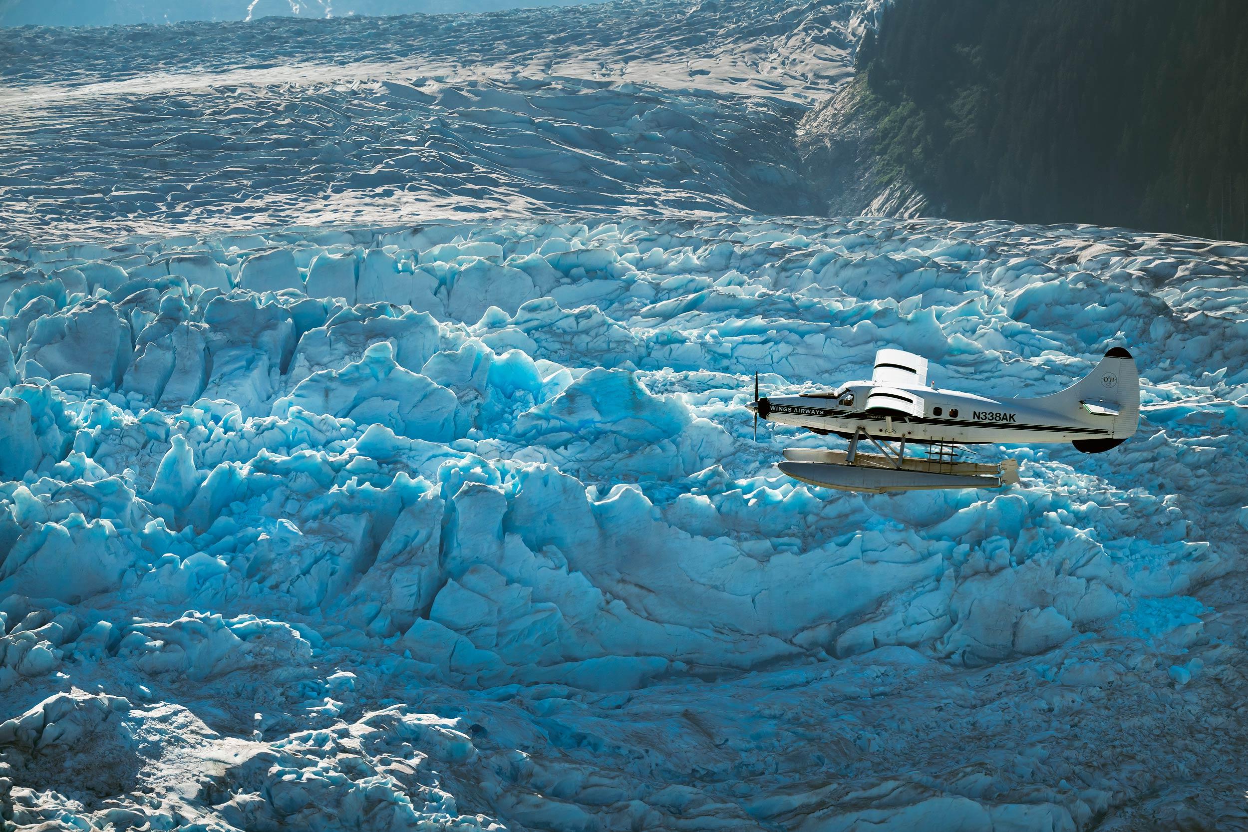 Juneau 5-Glacier Exploration by Classic Floatplane