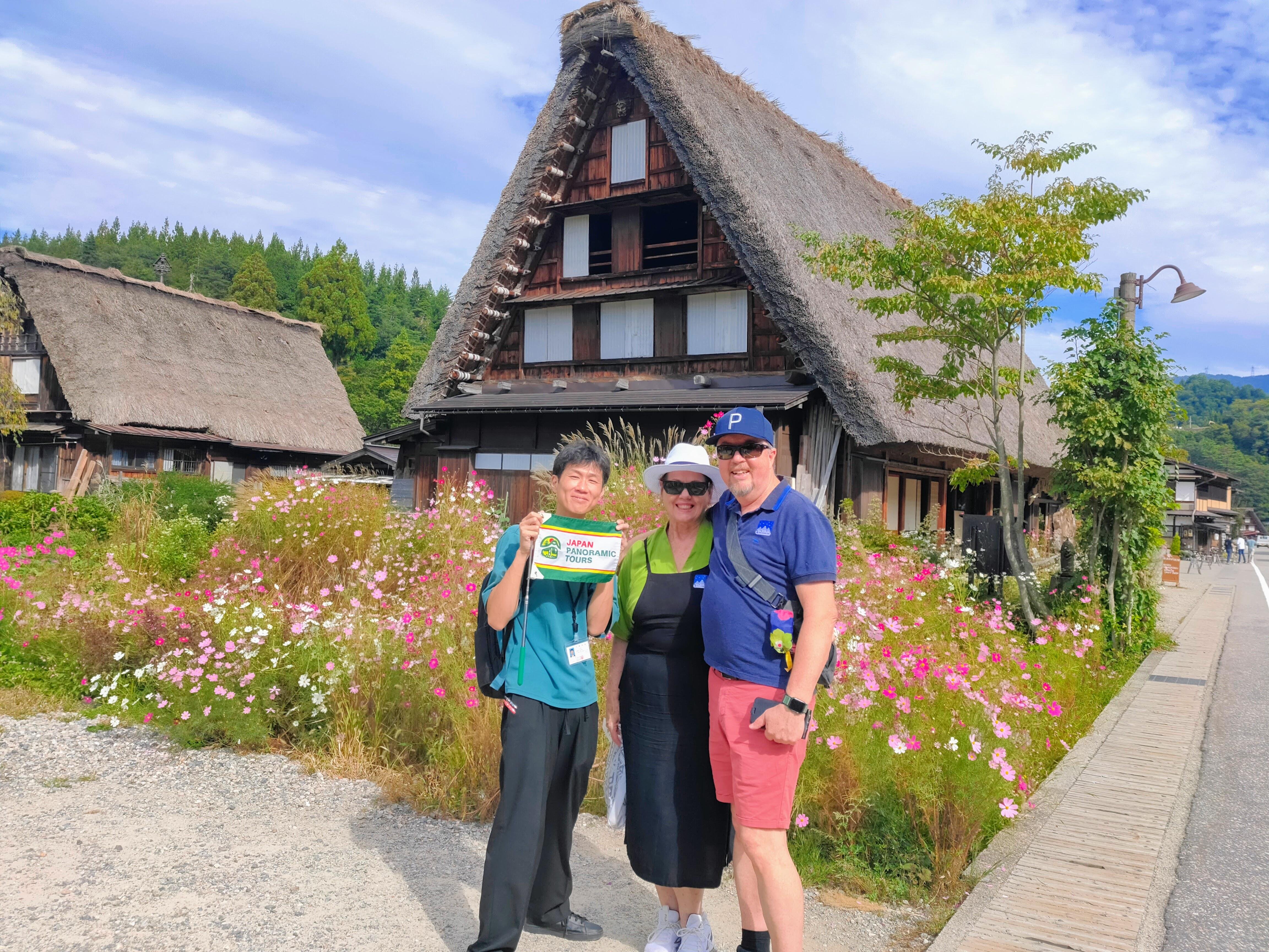 Shirakawa-go UNESCO Village & Kanazawa Cultural Day Trip