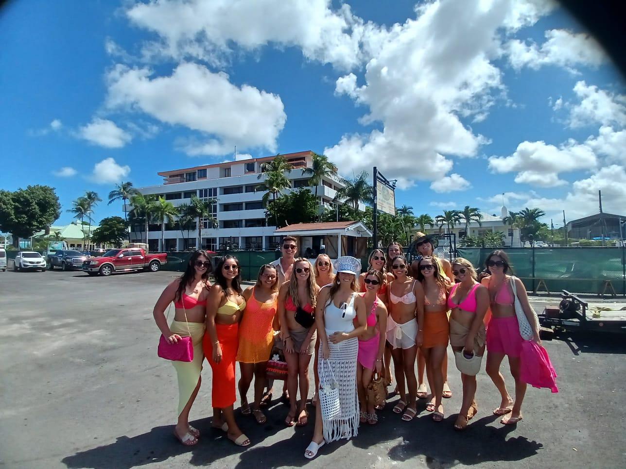 Nassau 3-Island Speedboat Adventure: Pigs, Turtles & Snorkeling
