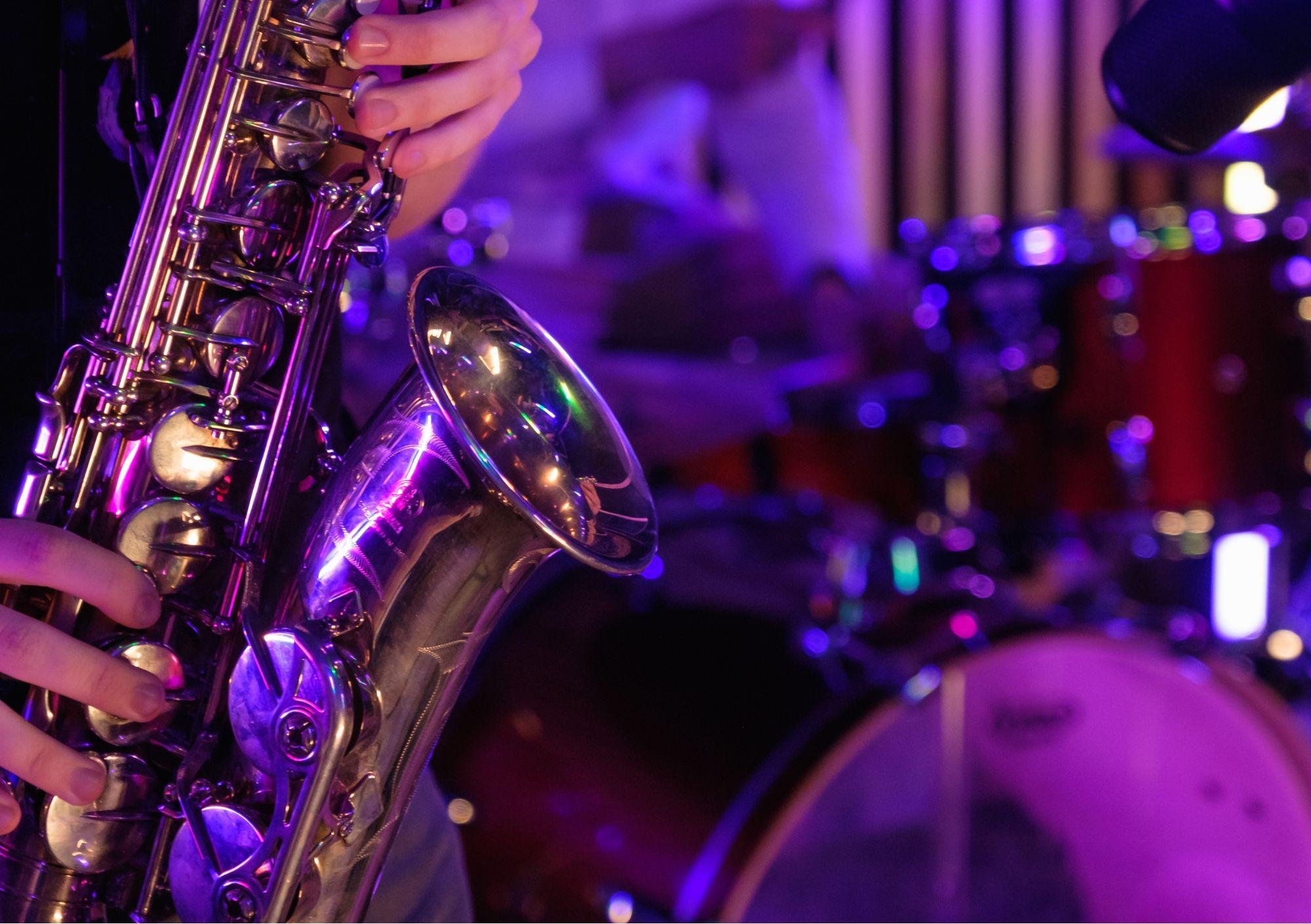 Tagus River Evening Cruise with Jazz & Portuguese Dinner
