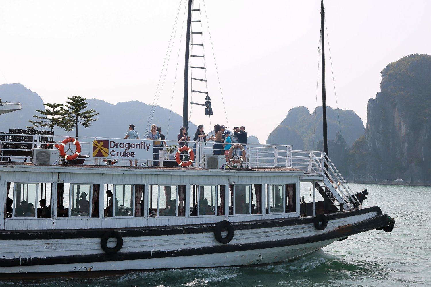 Halong Bay Day Cruise: Caves, Kayaking & Seafood Lunch