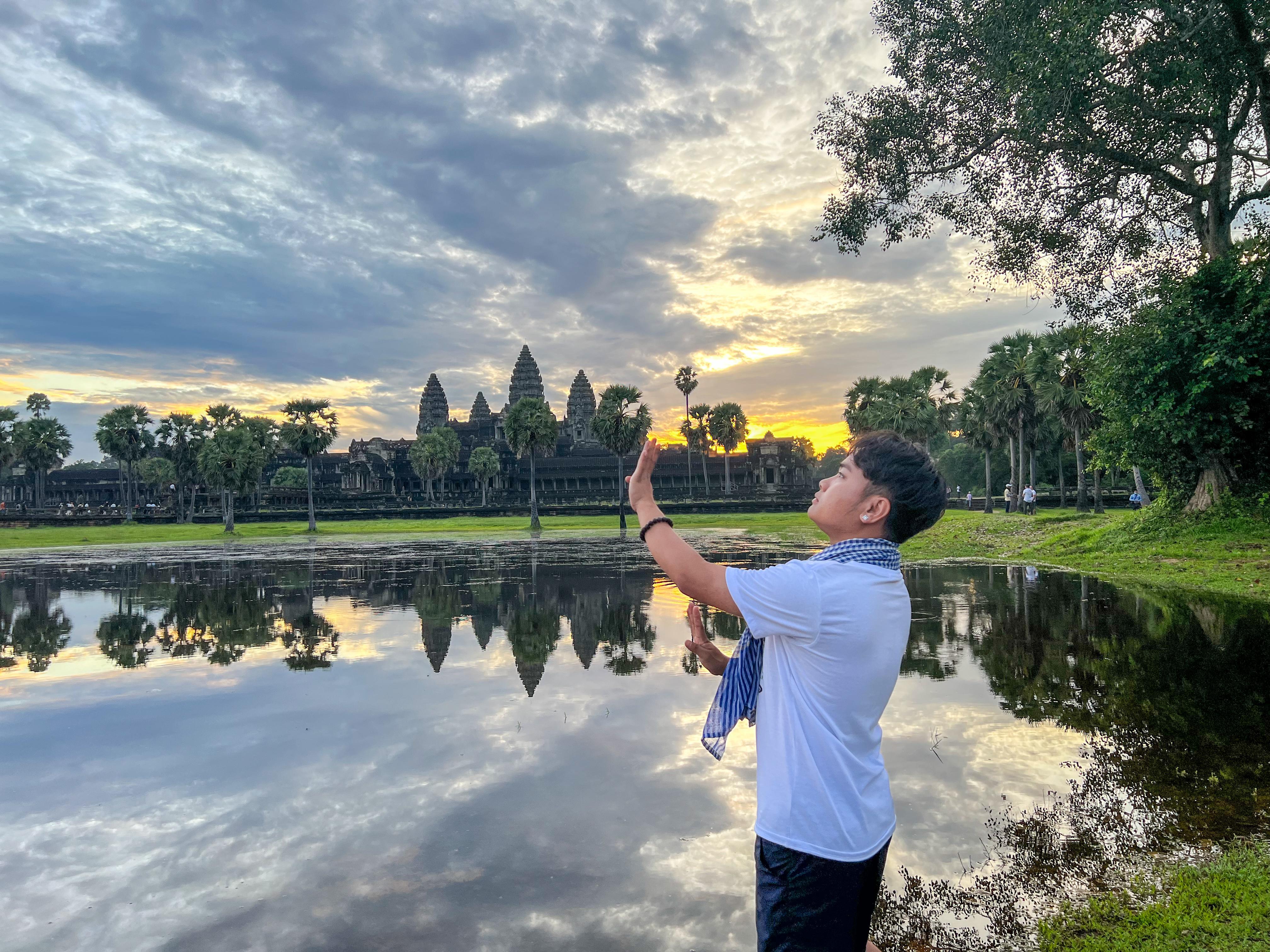 Angkor Wat Sunrise Small Group Adventure