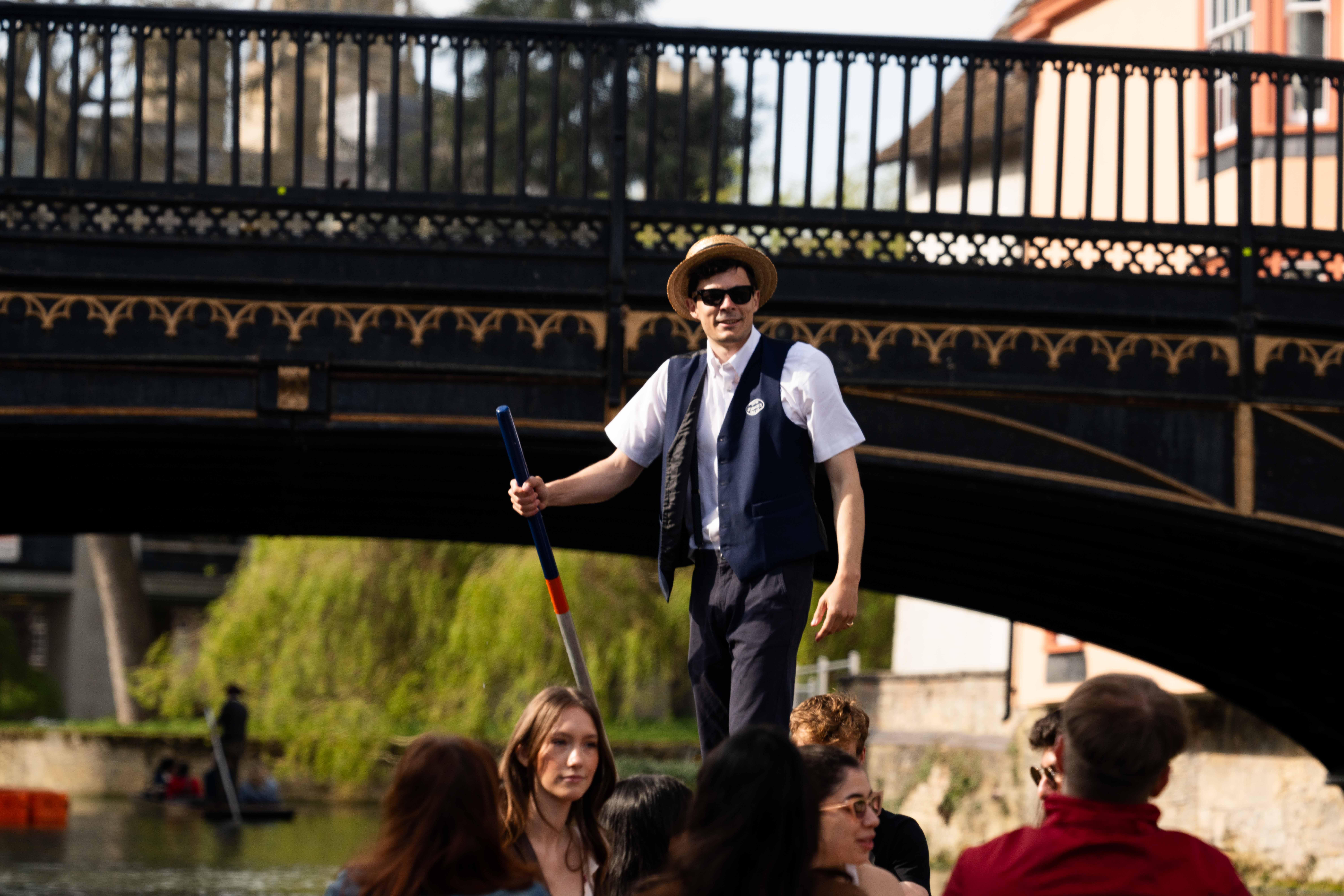 Cambridge walk and punt tour — image 12