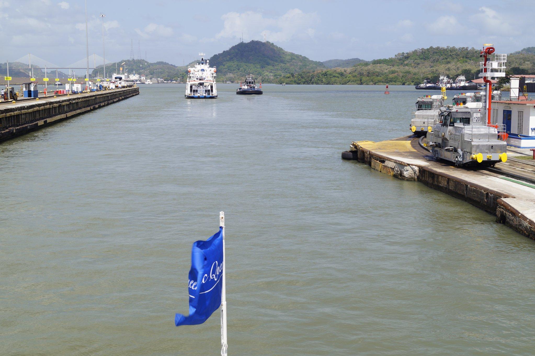 Private Panama City, Canal & Casco Viejo Explorer