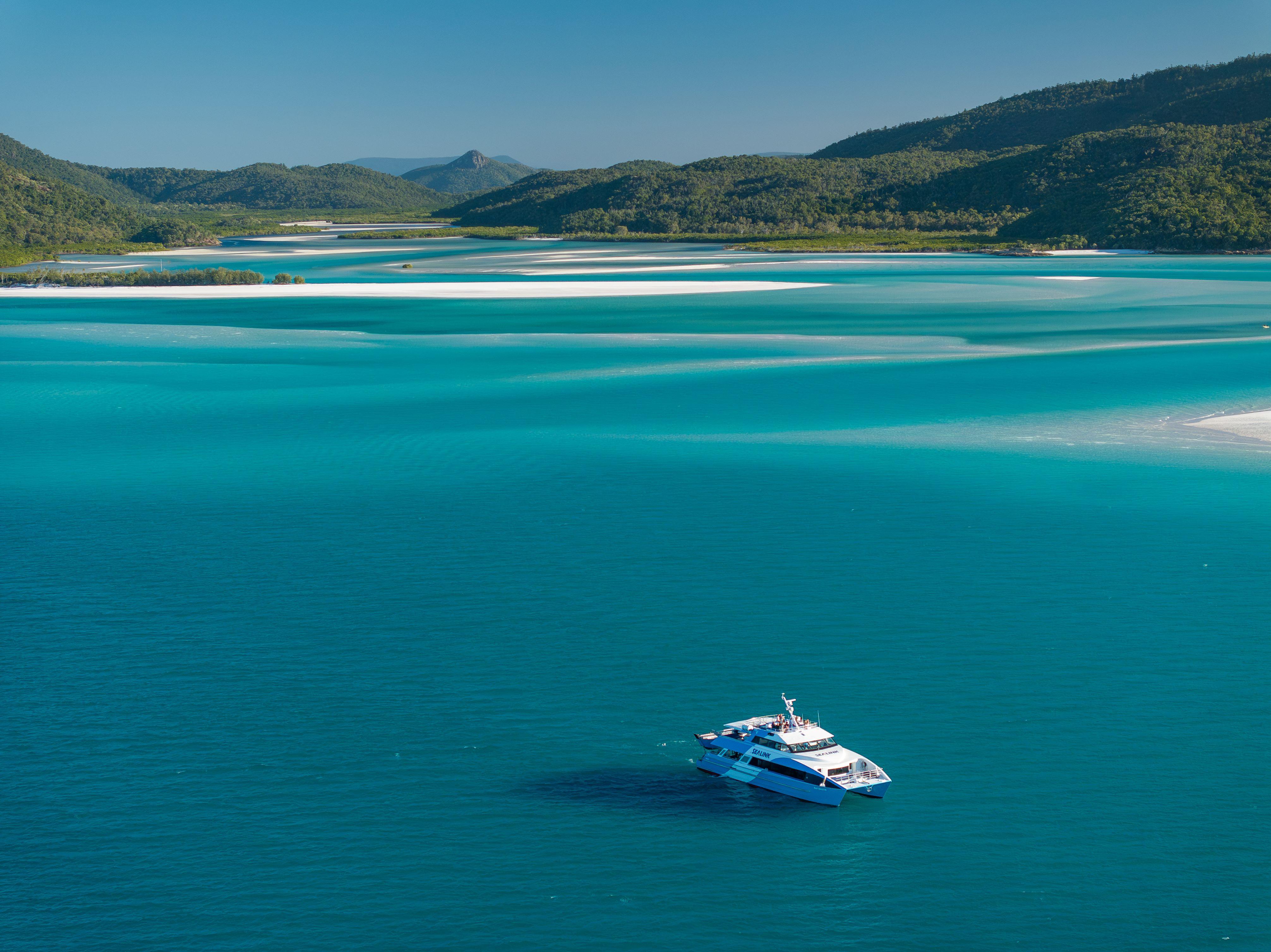 Whitehaven Beach & Hill Inlet Lookout Full-Day Catamaran Cruise