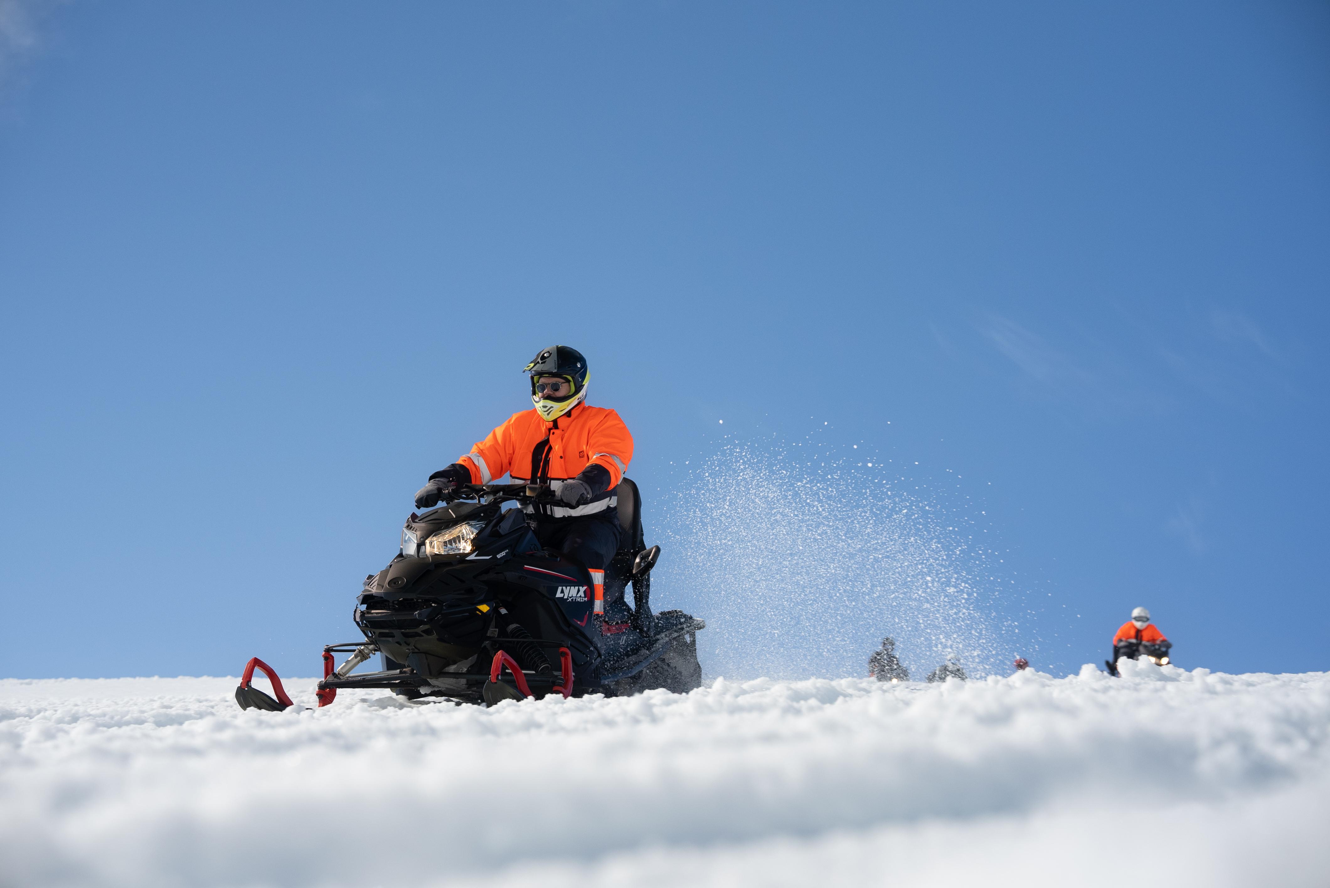 Golden Circle & Langjökull Glacier Snowmobile Adventure