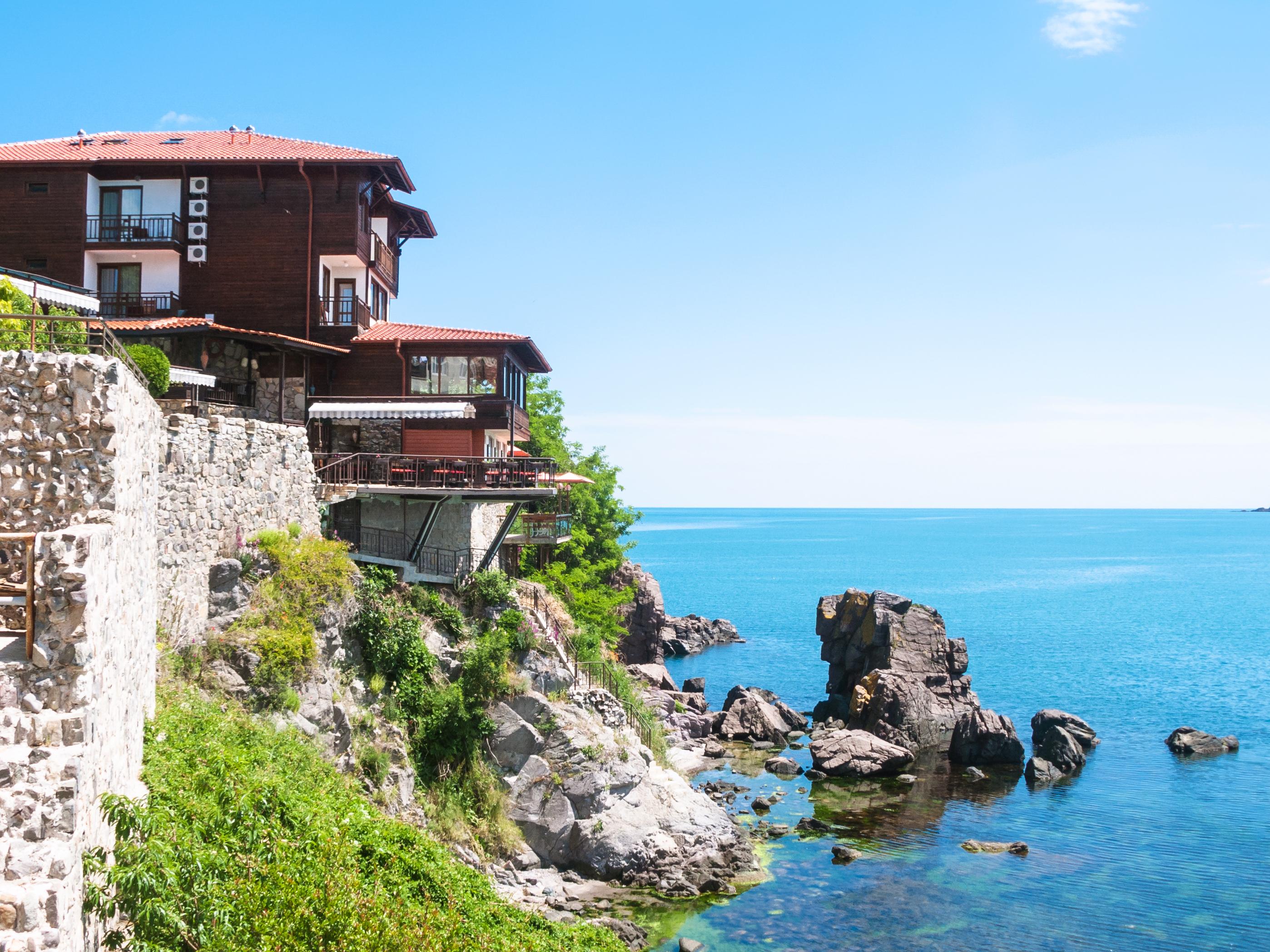 Bulgarian Coast Discovery: Monasteries, Ancient Tombs & Island Cruise