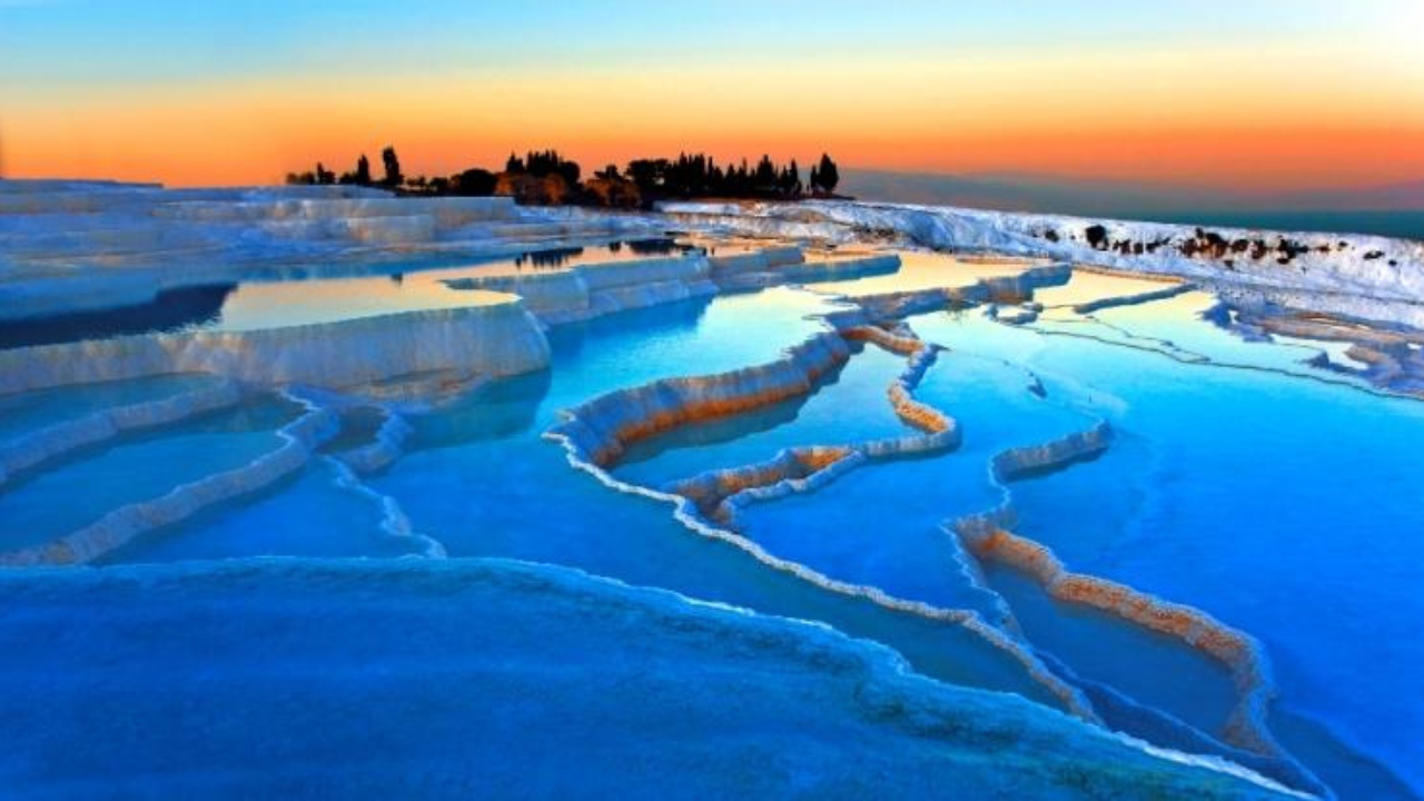 Pamukkale & Hierapolis Full-Day Trip from Istanbul with Flights