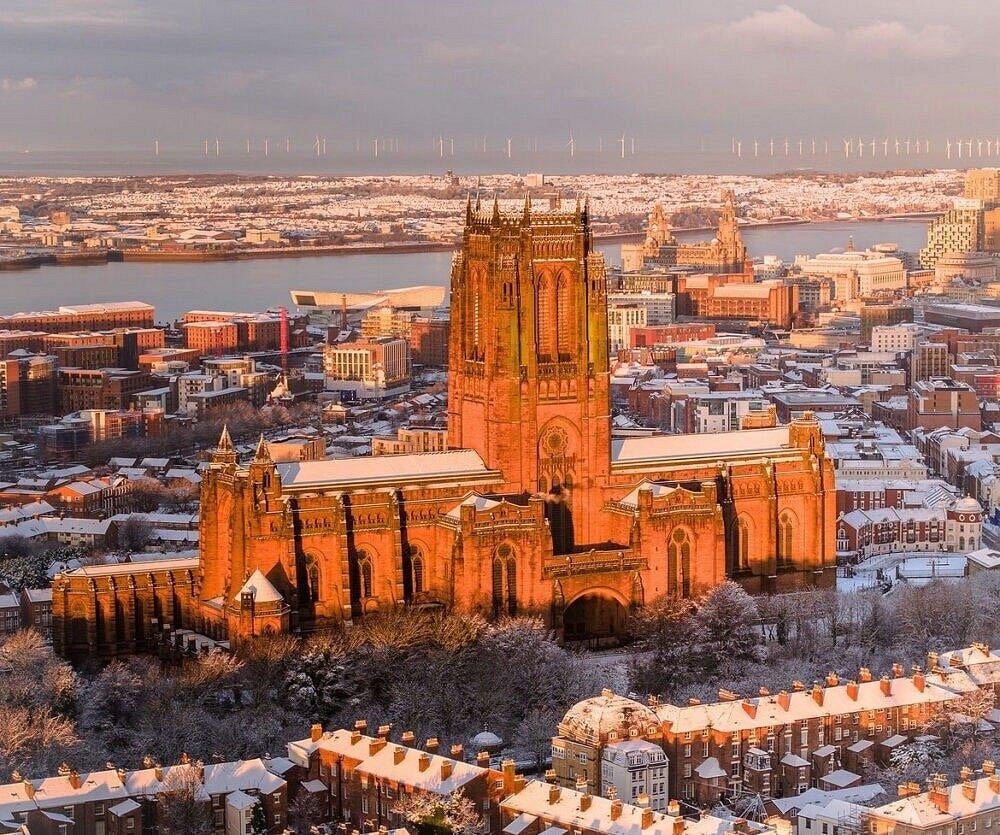 Liverpool Private Beatles, Anfield & City Tour