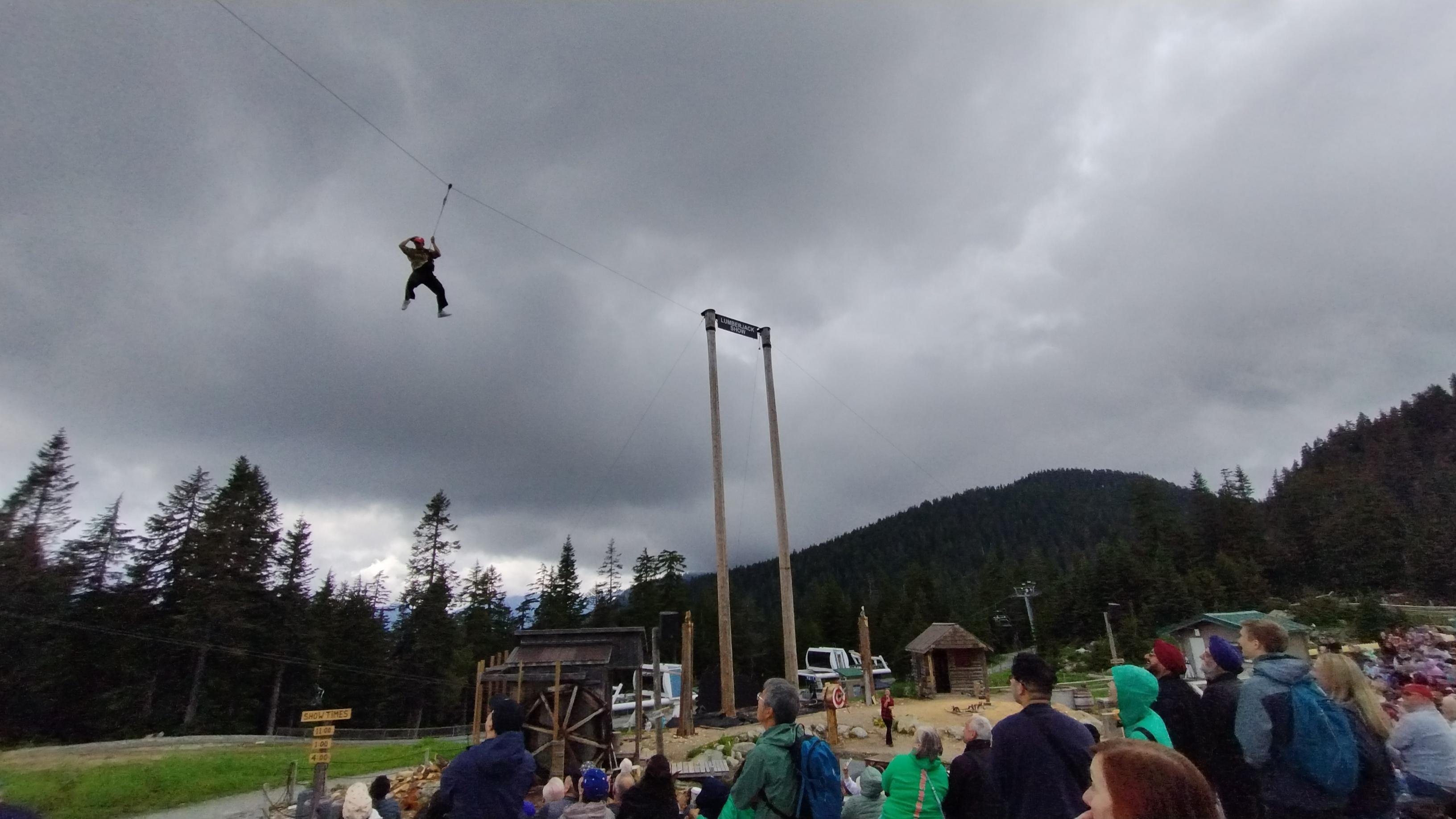 5-in-1 Vancouver Highlights: Grouse Mountain & Capilano Bridge Private Car Tour