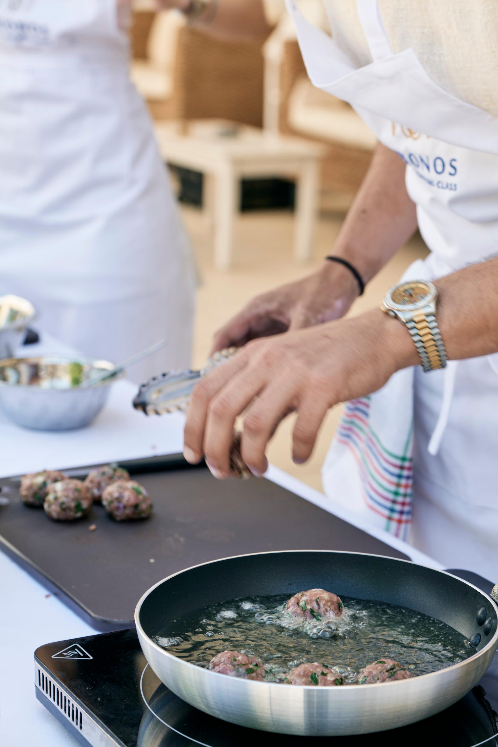 Mykonos: Authentic Greek Cooking Workshop