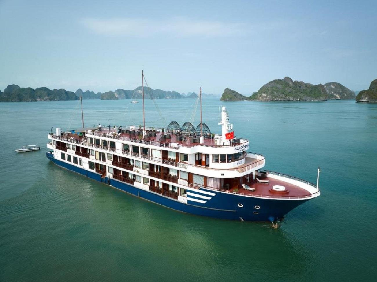Ha Long & Lan Ha Bay 3-Day Cruise with Private Balcony