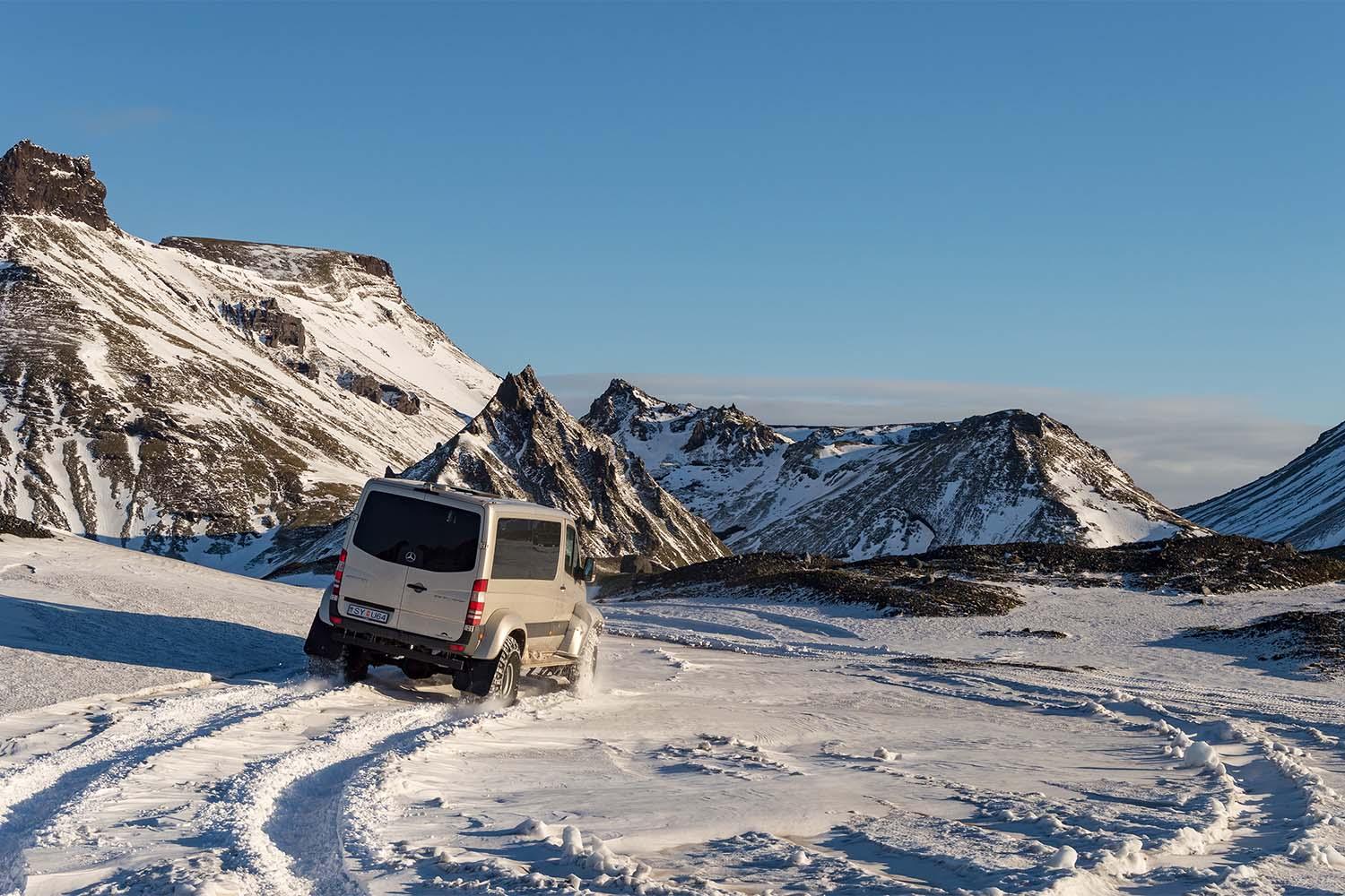 Vik: Katla Ice Cave & Super Jeep Expedition