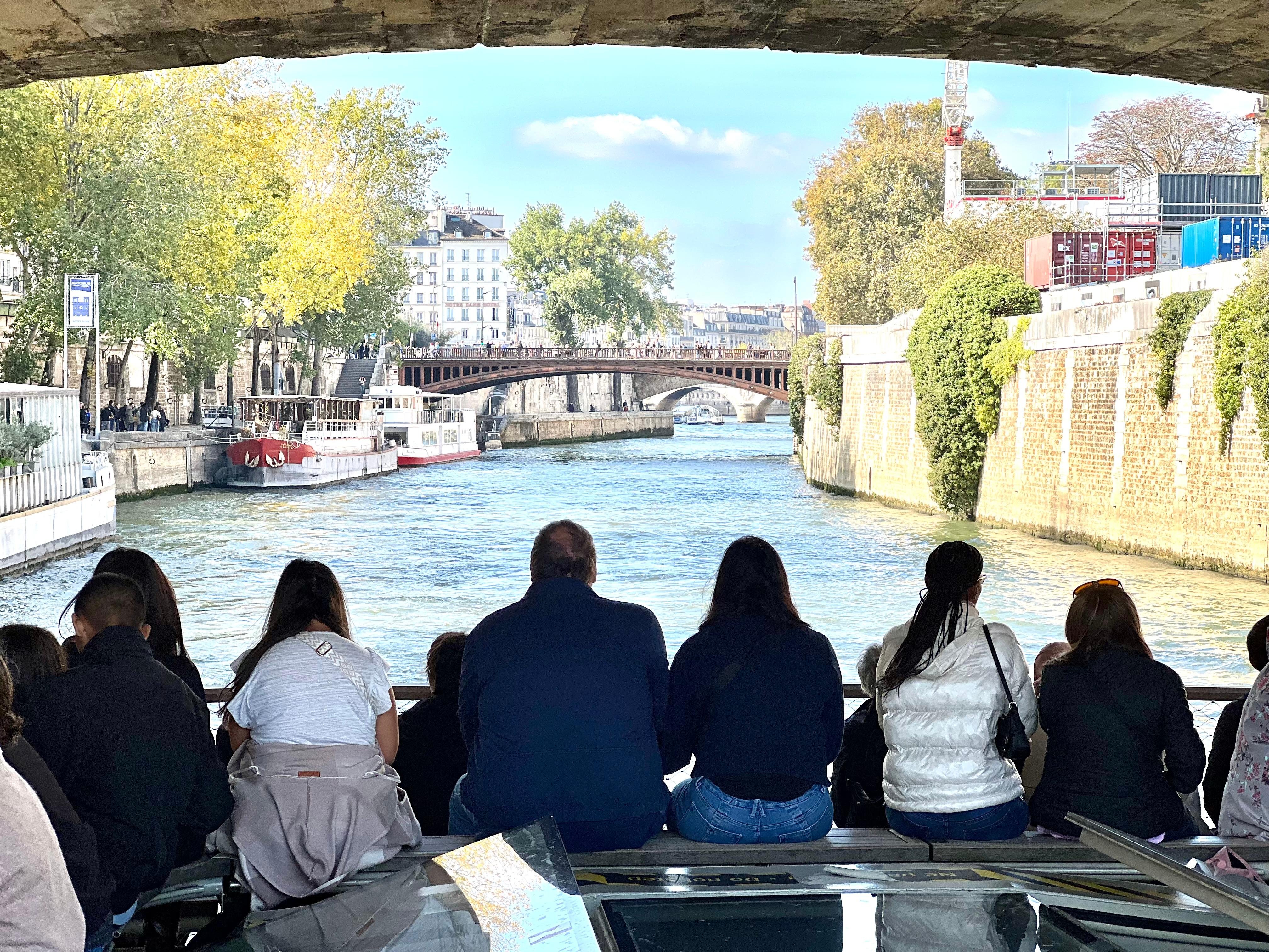 Paris: Eiffel Tower Seine Cruise & Crêpe Tasting