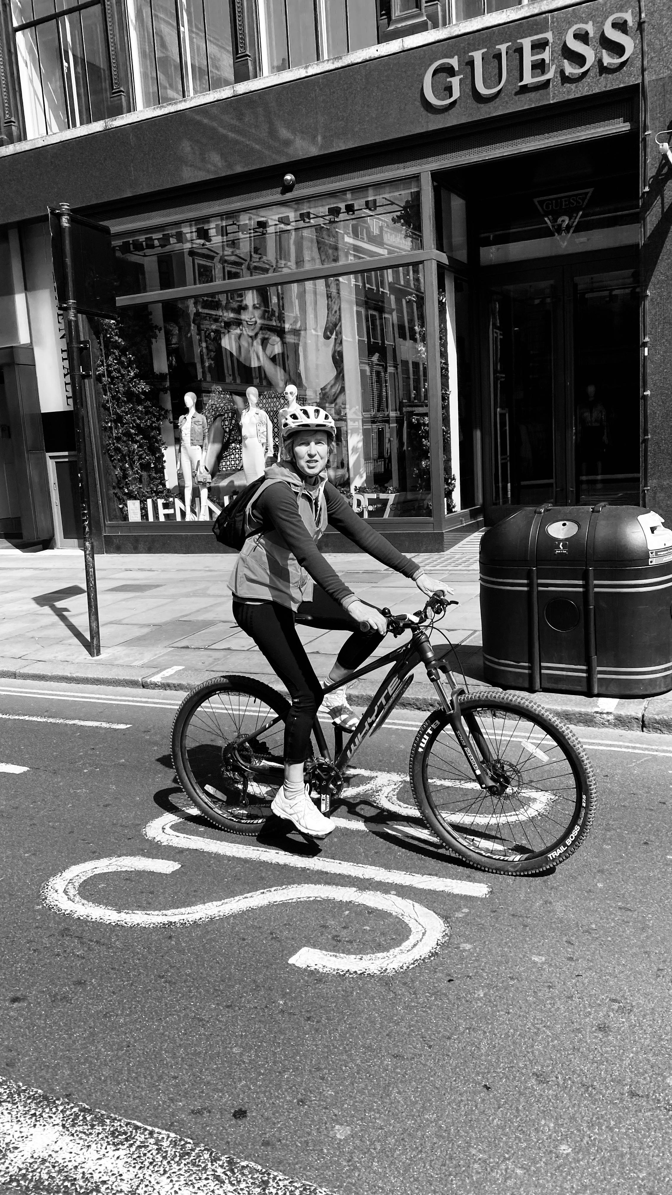 Historic Richmond Bike Tour: Palaces, Parks & River Views