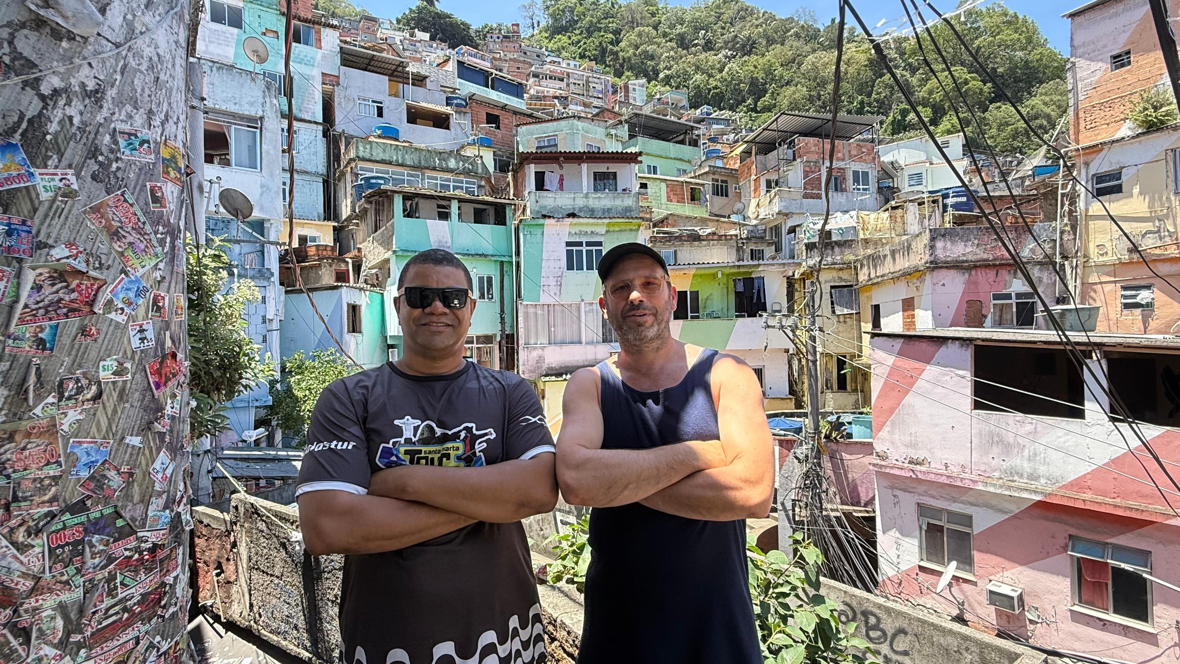 Rio de Janeiro: Santa Marta Favela Guided Walking Tour