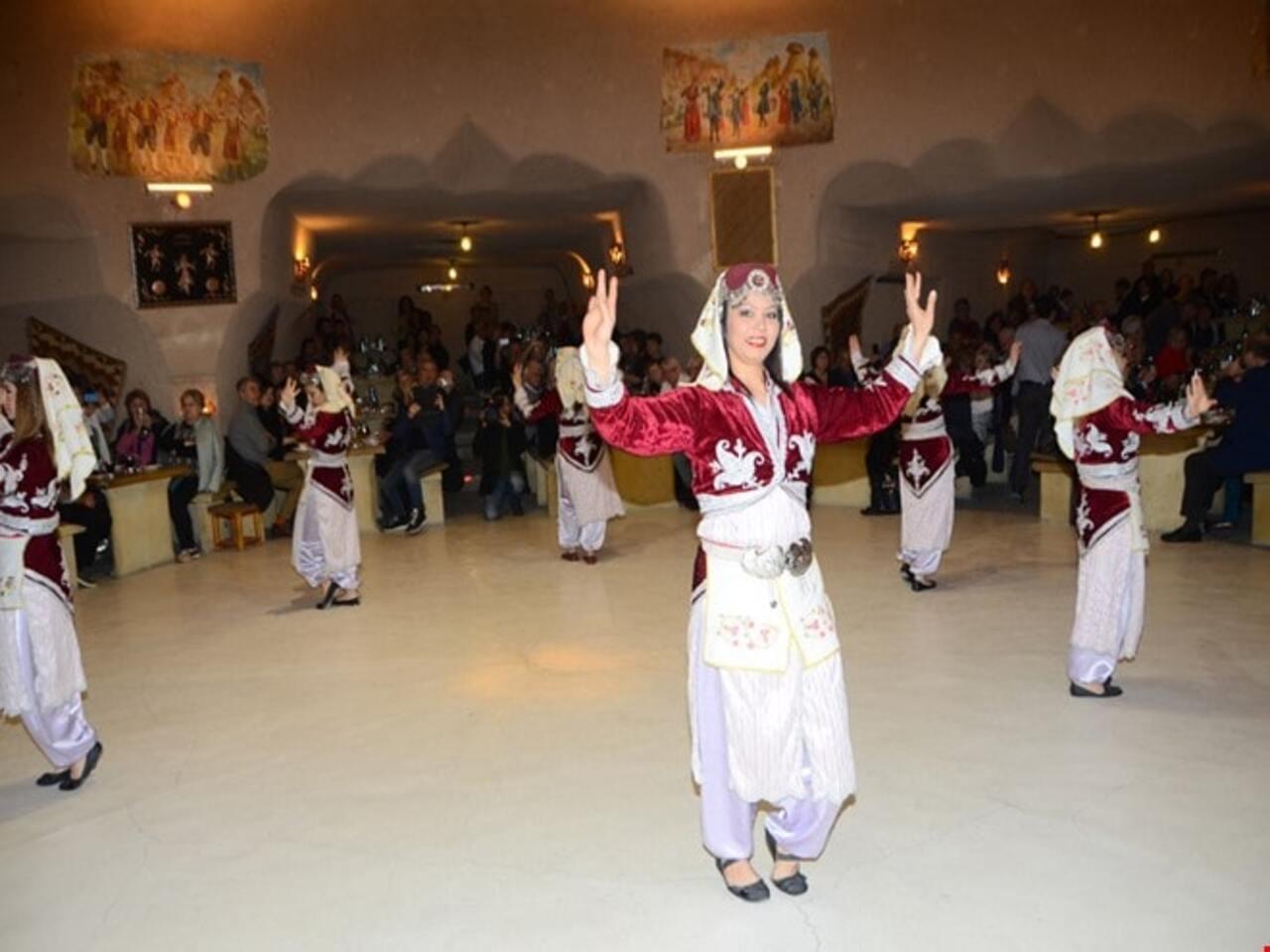 Traditional Cappadocia Cave Dinner & Cultural Folk Show