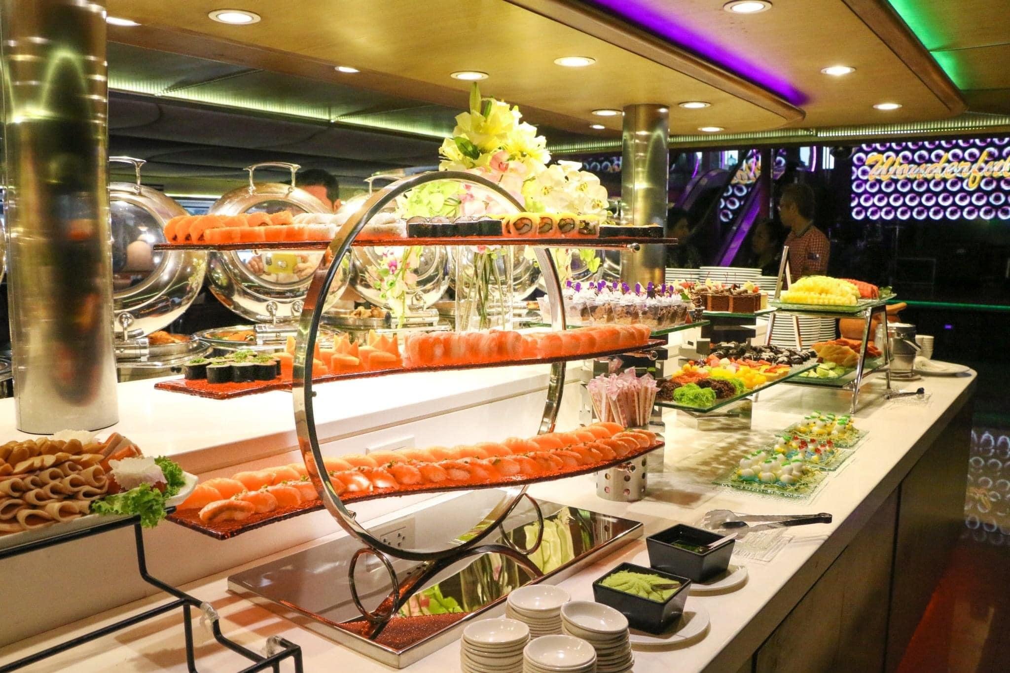 Wonderful Pearl Luxury Dinner Cruise on the Chao Phraya